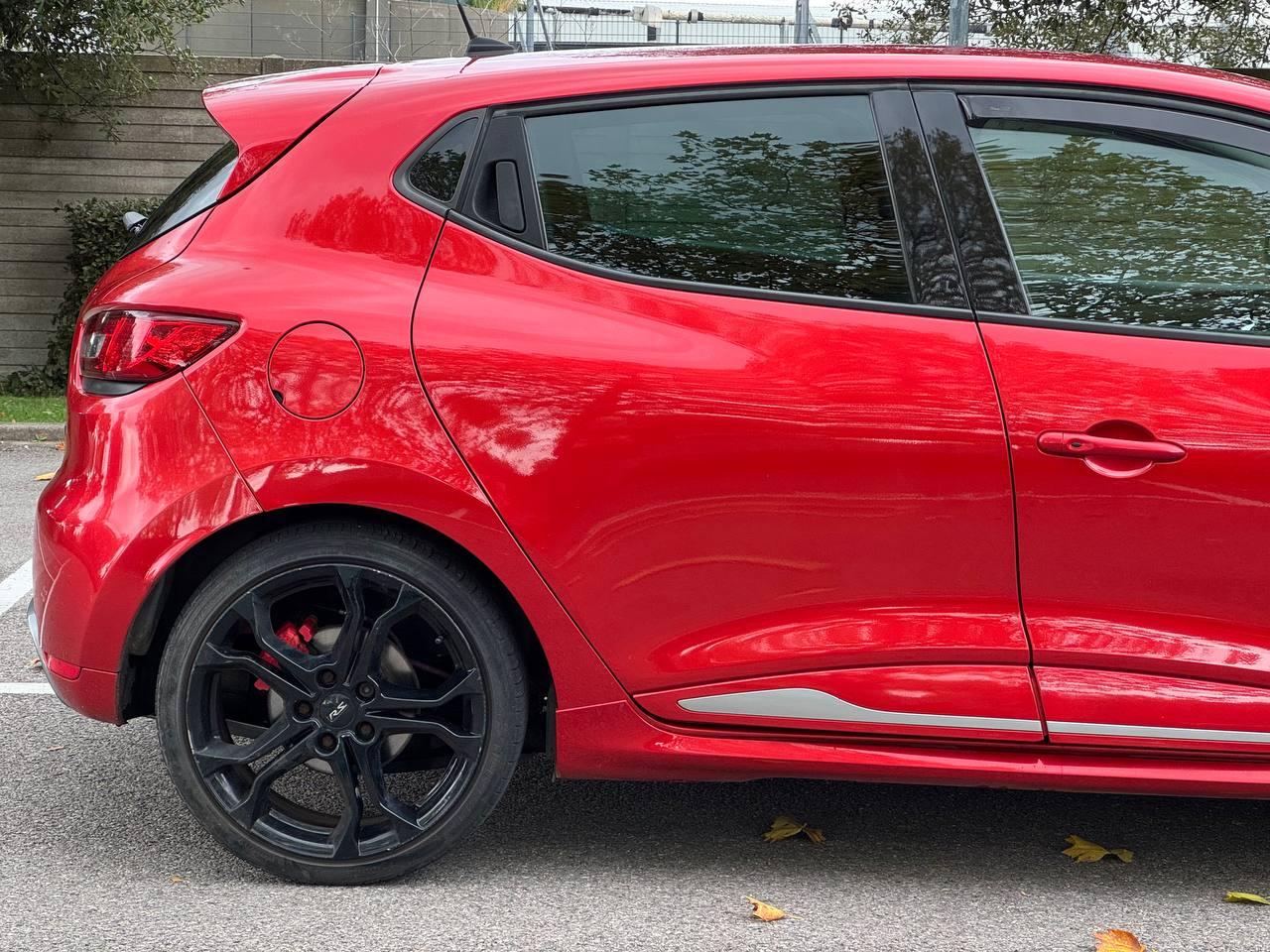 Renault Clio 1.6 TCe Renaultsport Hatchback 5dr Petrol EDC Euro 5 (200 ps)