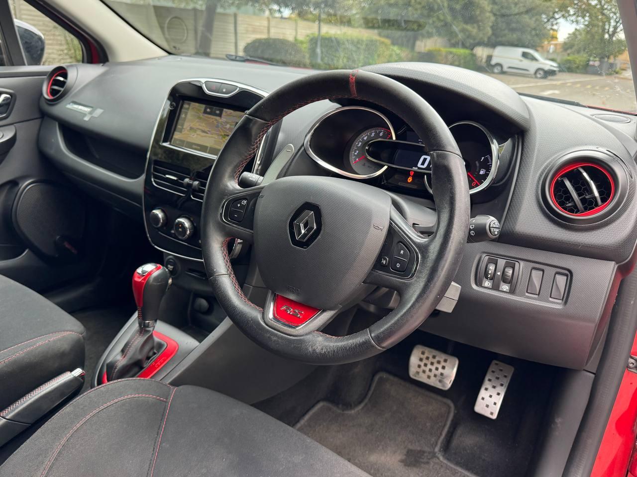 Renault Clio 1.6 TCe Renaultsport Hatchback 5dr Petrol EDC Euro 5 (200 ps)