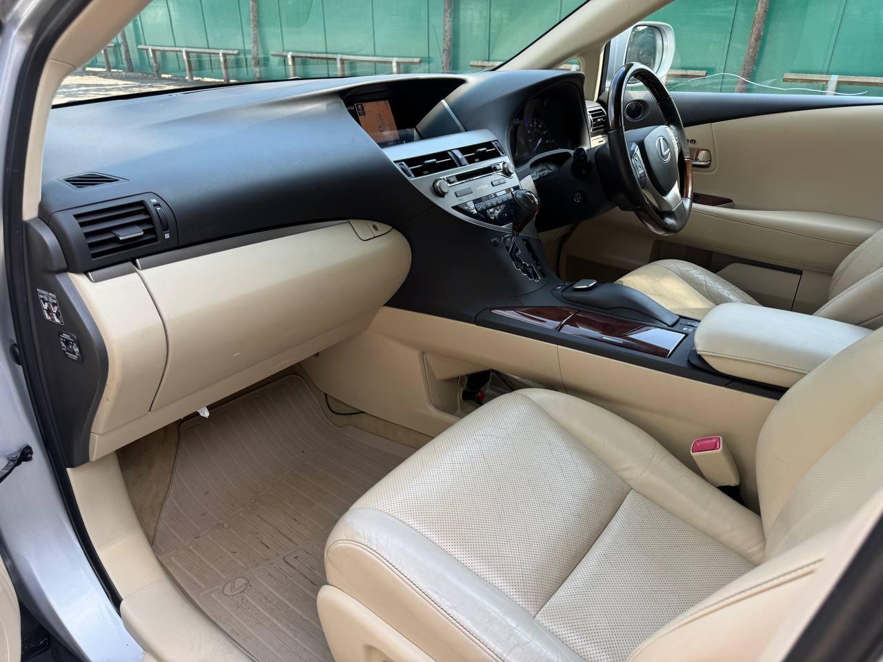 Lexus RX 3.5 450h V6 Luxury SUV 5dr Petrol Hybrid CVT 4WD Euro 5 (s/s) (299 ps)