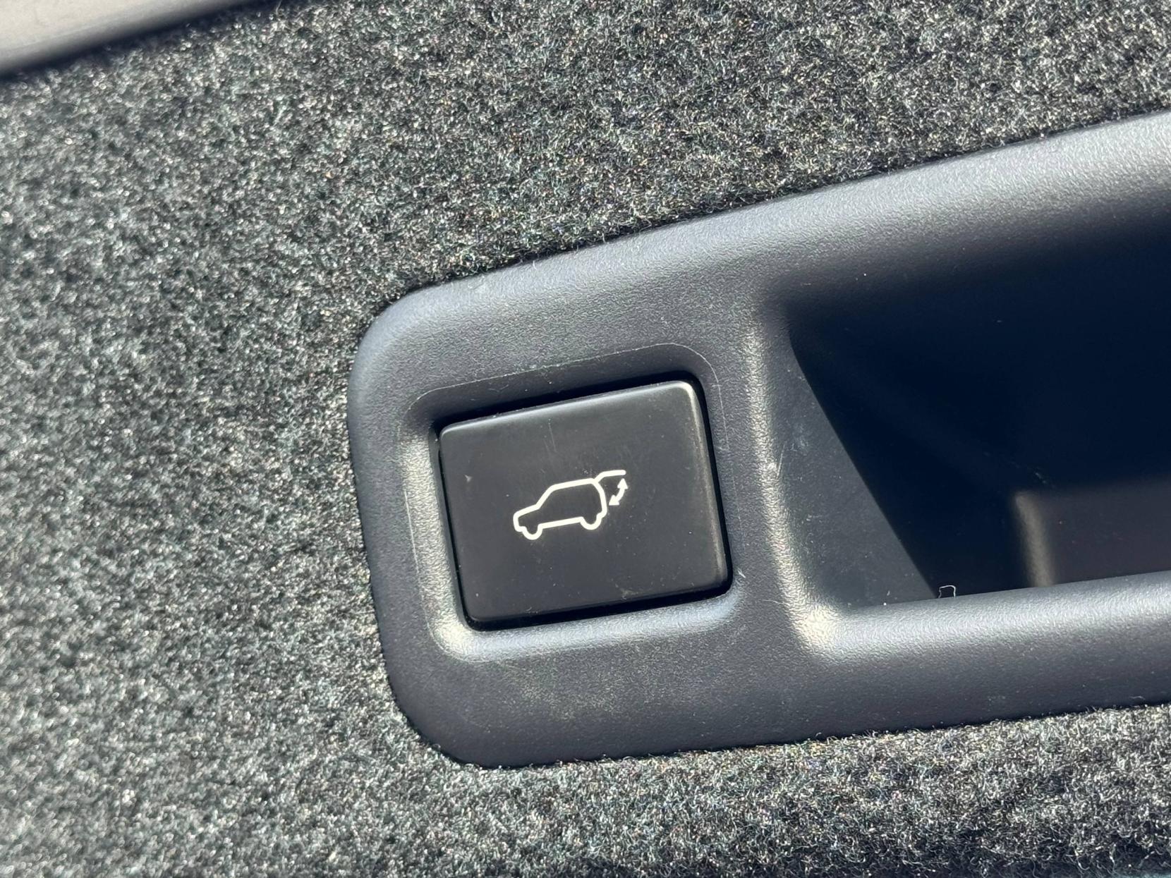 Lexus RX 3.5 450h V6 Luxury SUV 5dr Petrol Hybrid CVT 4WD Euro 6 (s/s) (313 ps)