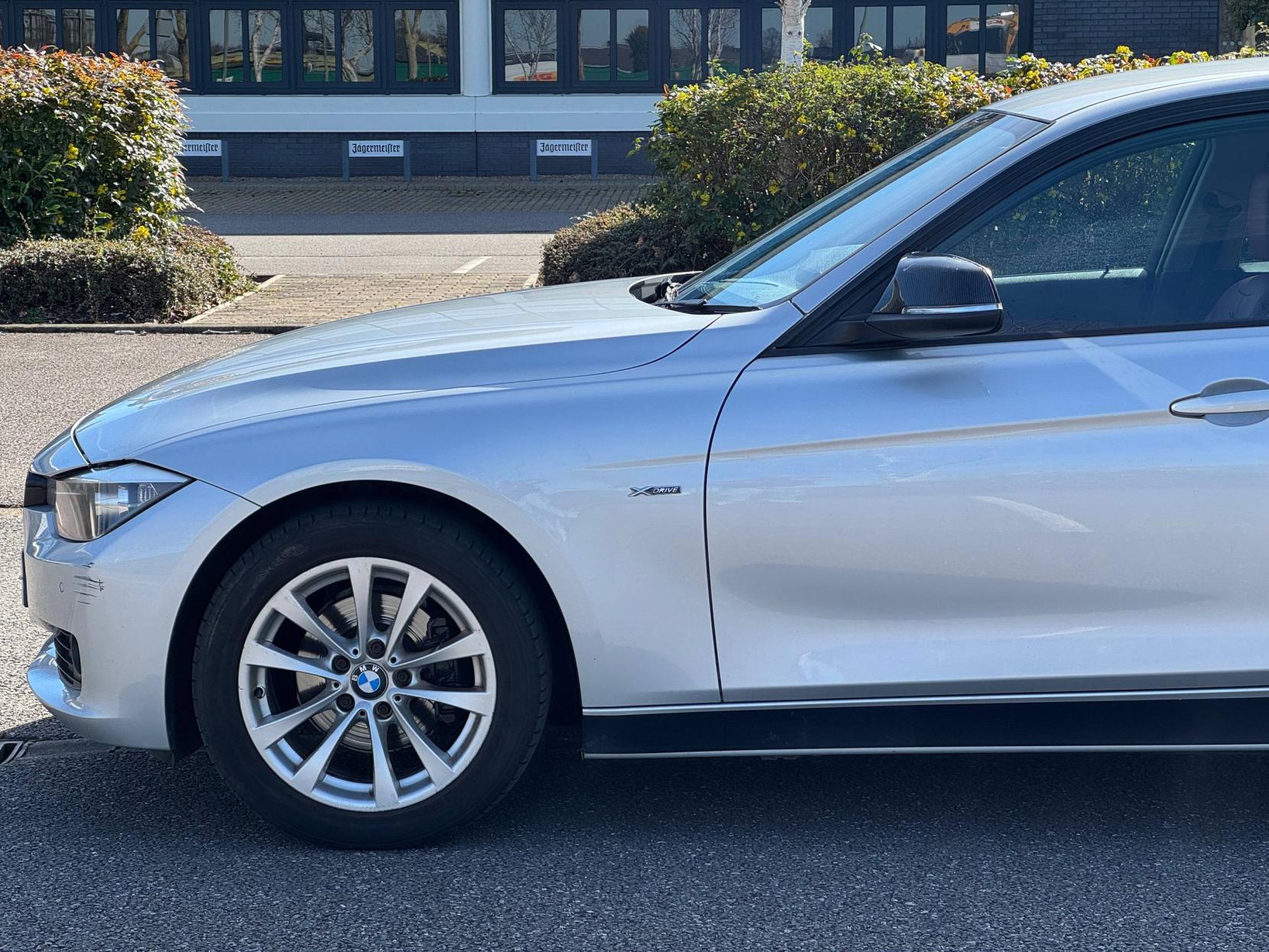 BMW 3 Series 2.0 320i SE Saloon 4dr Petrol Manual xDrive Euro 5 (s/s) (184 ps)