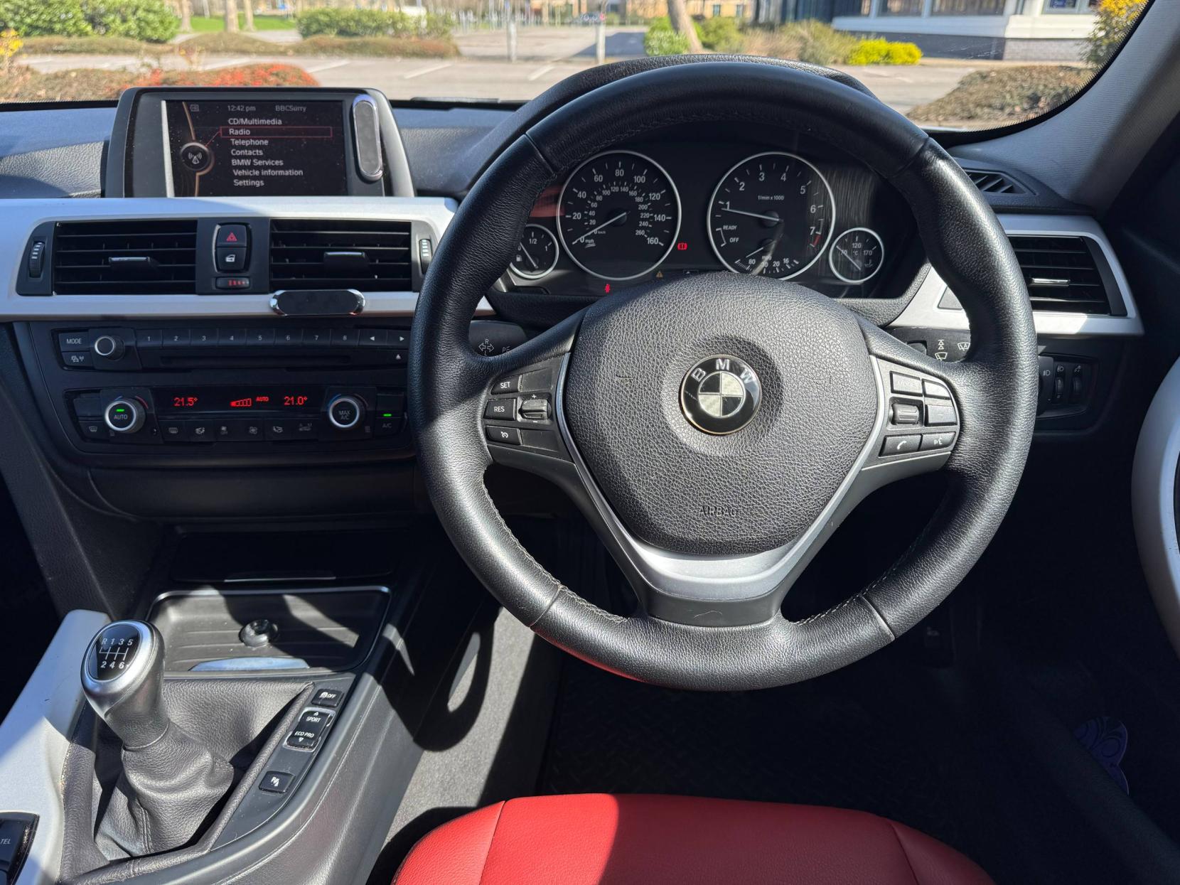 BMW 3 Series 2.0 320i SE Saloon 4dr Petrol Manual xDrive Euro 5 (s/s) (184 ps)