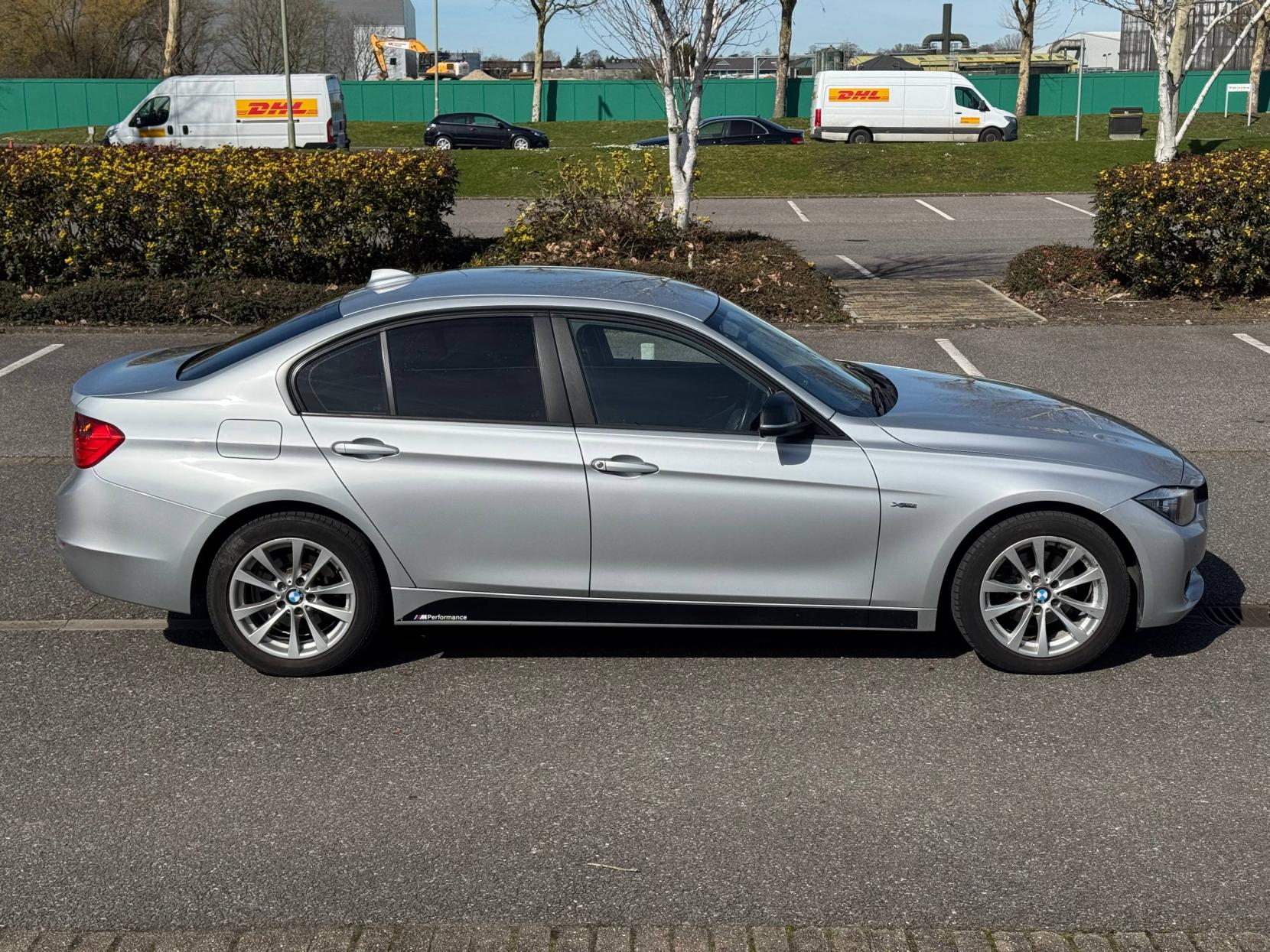 BMW 3 Series 2.0 320i SE Saloon 4dr Petrol Manual xDrive Euro 5 (s/s) (184 ps)