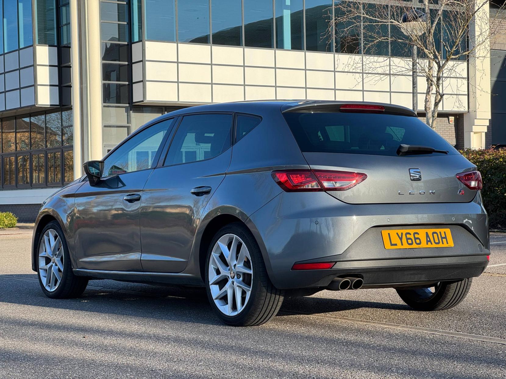 SEAT Leon 1.8 TSI FR Technology Hatchback 5dr Petrol Manual Euro 6 (s/s) (180 ps)