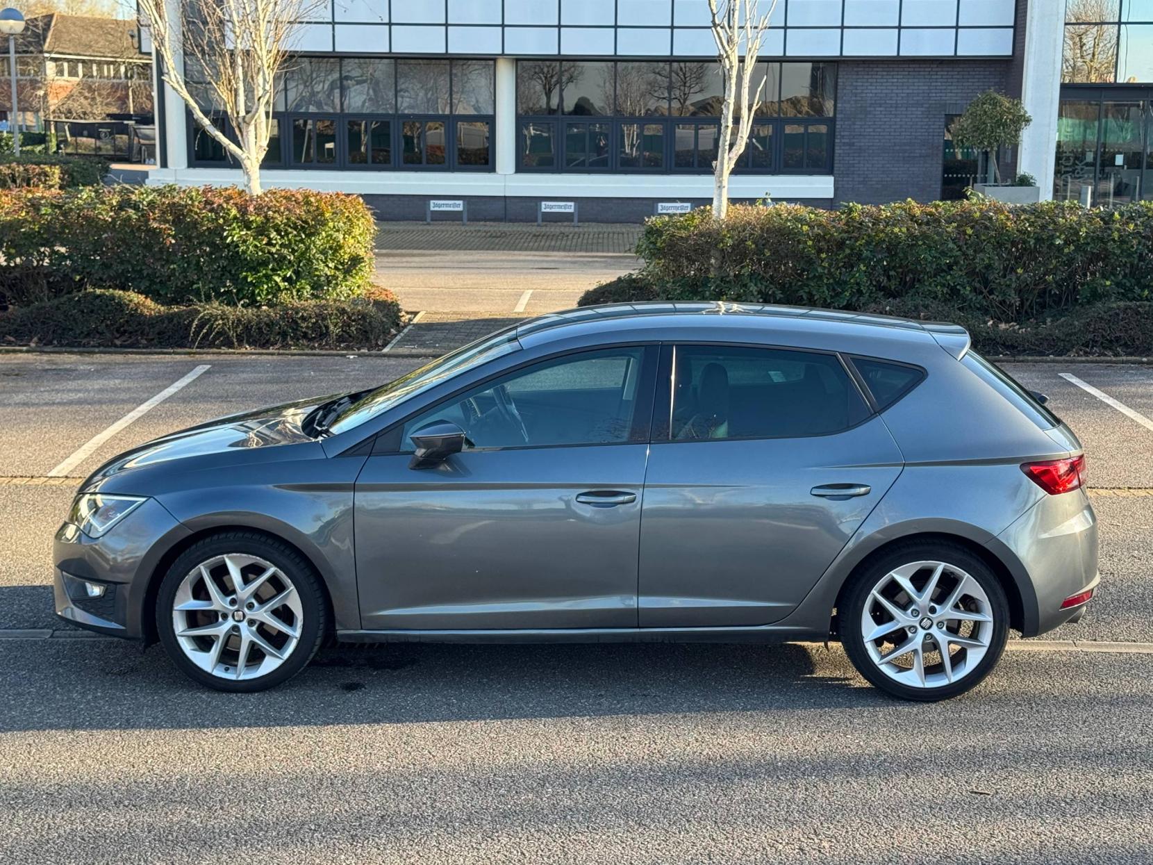 SEAT Leon 1.8 TSI FR Technology Hatchback 5dr Petrol Manual Euro 6 (s/s) (180 ps)