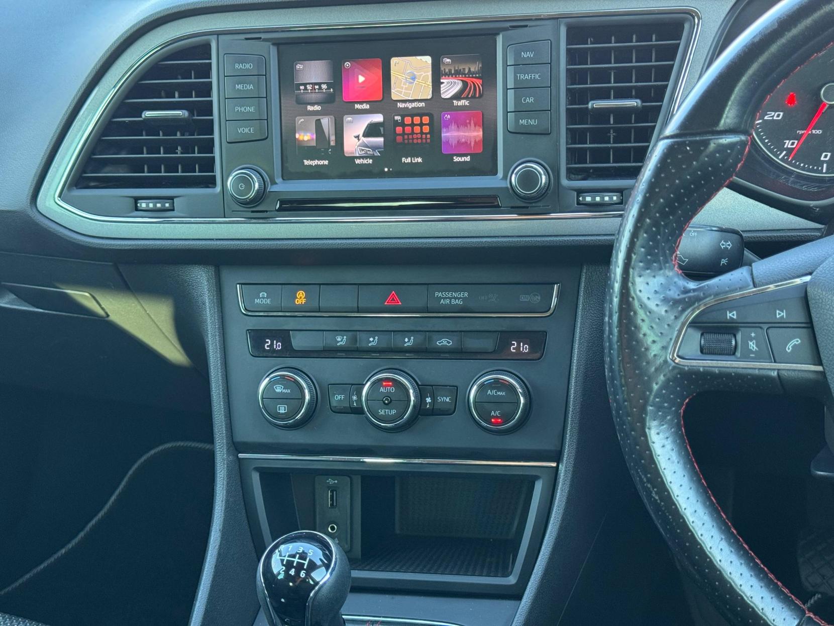 SEAT Leon 1.8 TSI FR Technology Hatchback 5dr Petrol Manual Euro 6 (s/s) (180 ps)