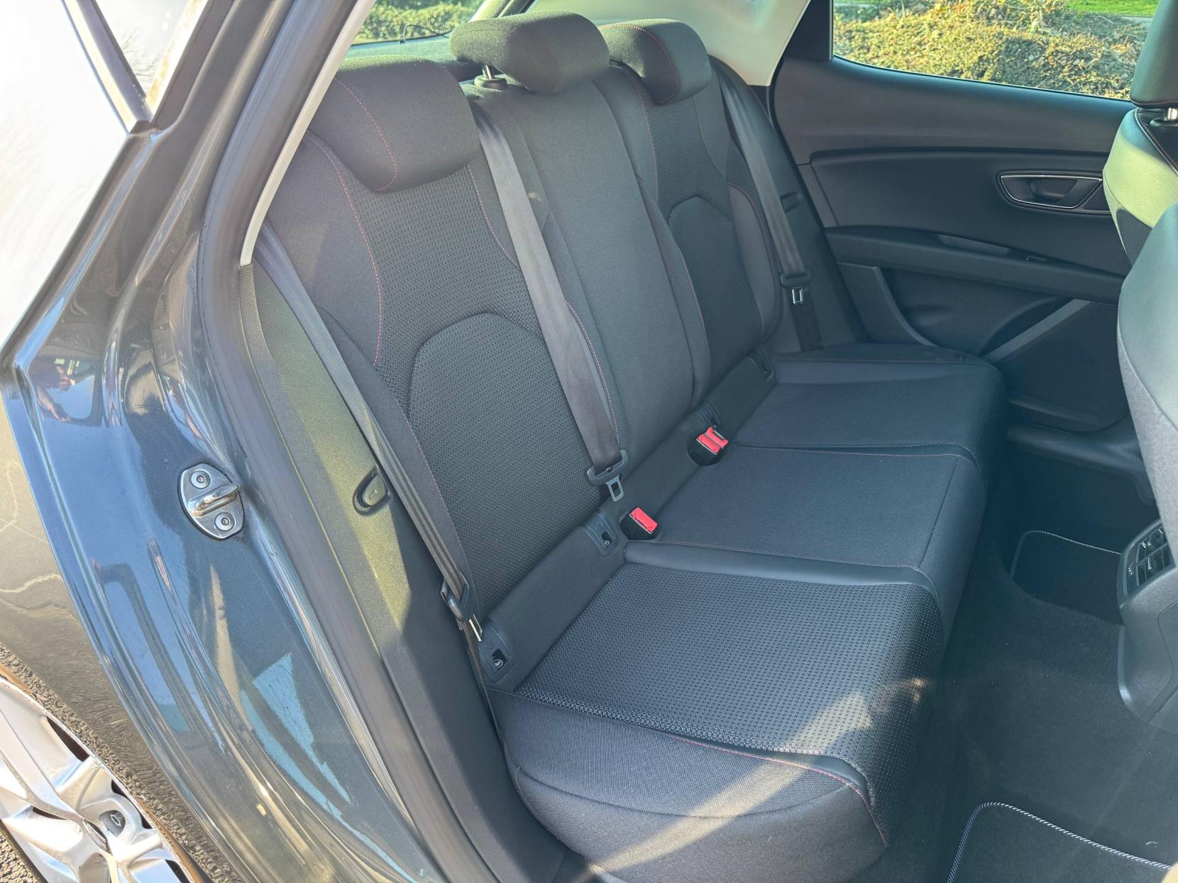 SEAT Leon 1.8 TSI FR Technology Hatchback 5dr Petrol Manual Euro 6 (s/s) (180 ps)