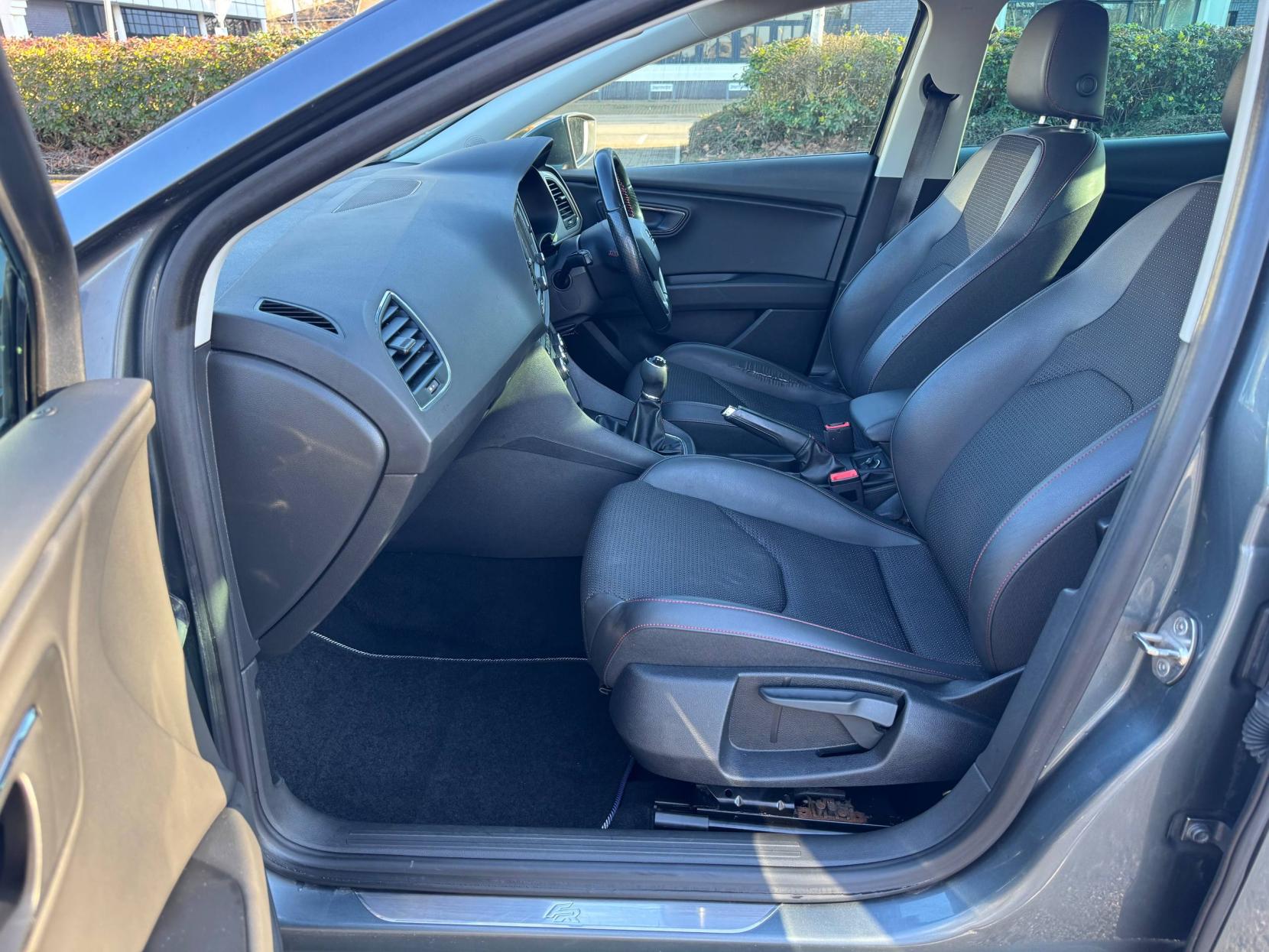 SEAT Leon 1.8 TSI FR Technology Hatchback 5dr Petrol Manual Euro 6 (s/s) (180 ps)