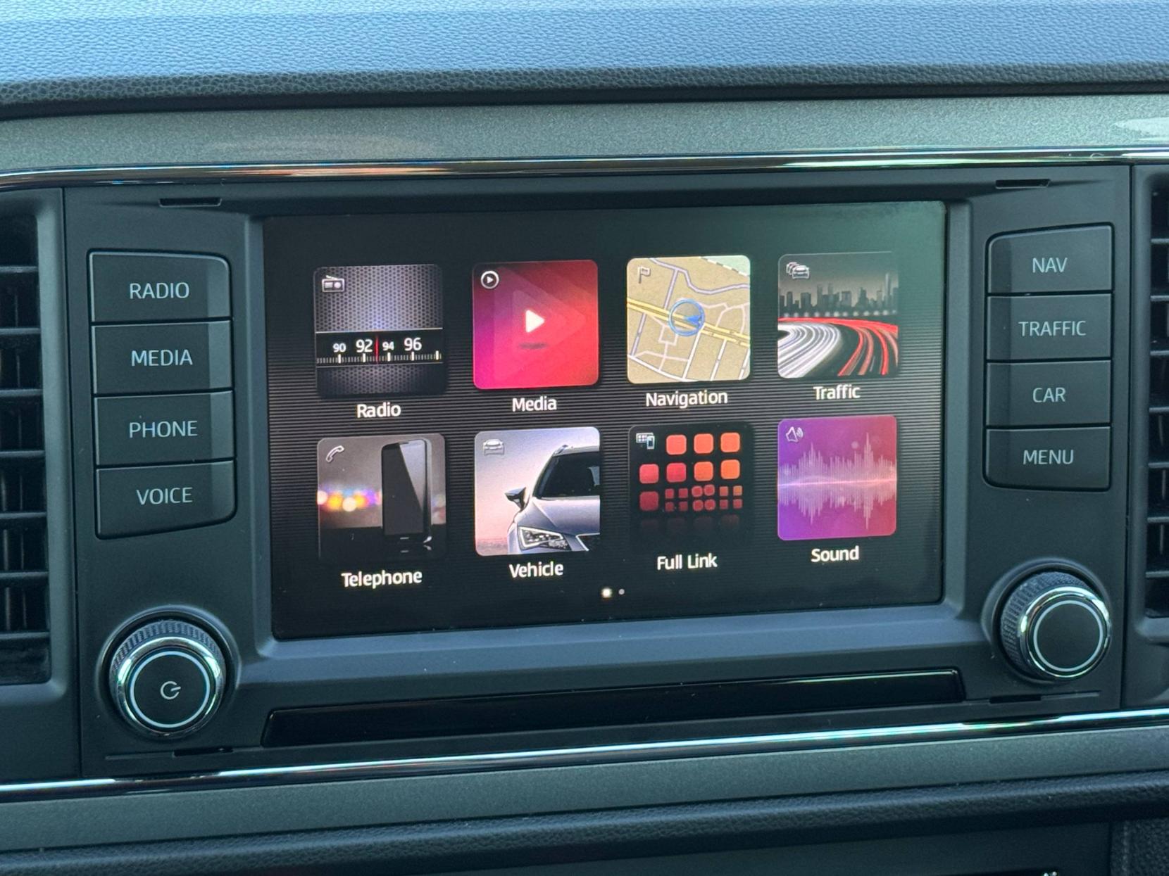 SEAT Leon 1.8 TSI FR Technology Hatchback 5dr Petrol Manual Euro 6 (s/s) (180 ps)