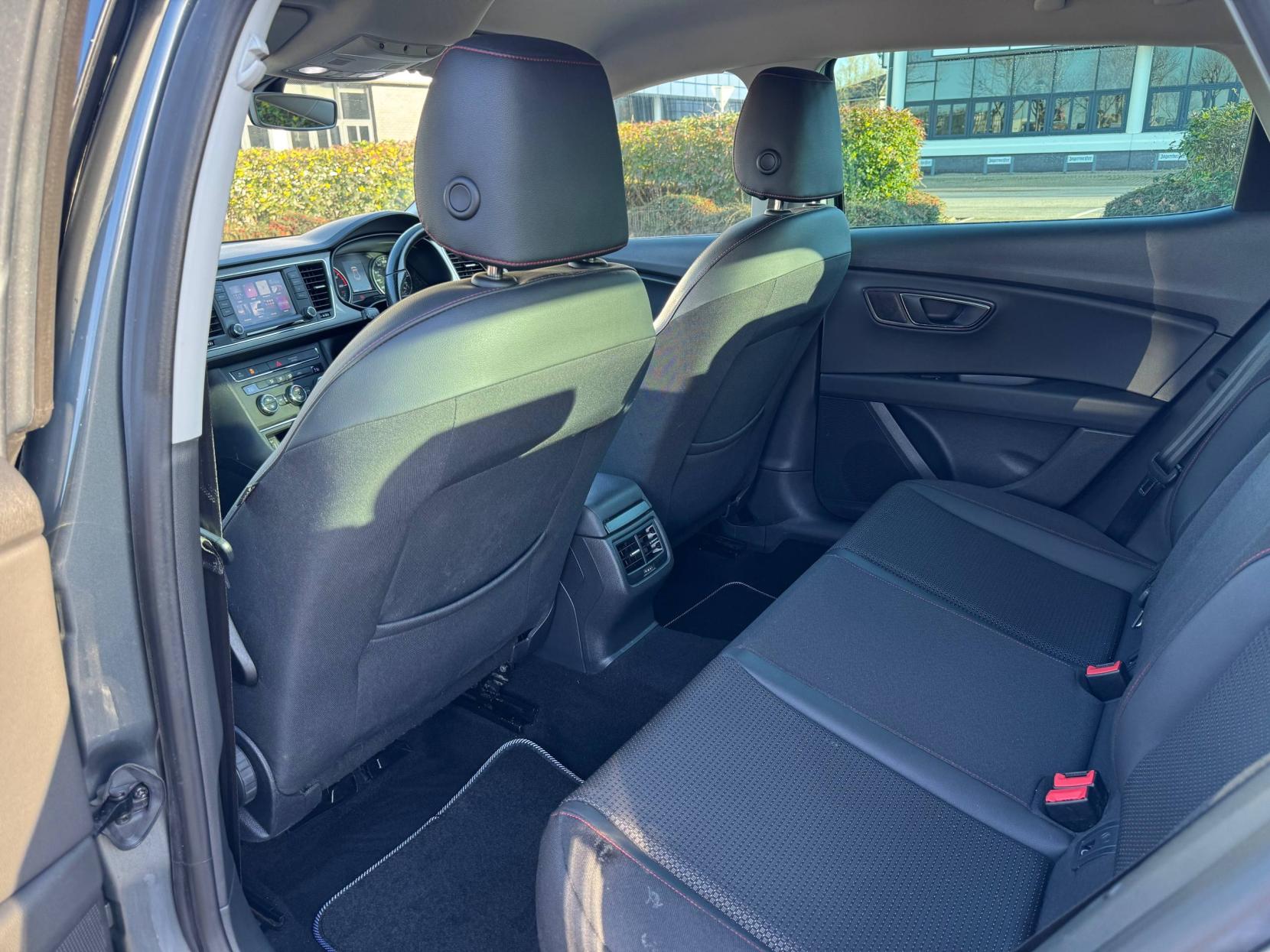 SEAT Leon 1.8 TSI FR Technology Hatchback 5dr Petrol Manual Euro 6 (s/s) (180 ps)