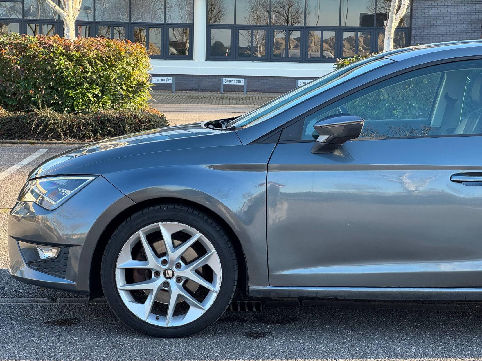 SEAT Leon 1.8 TSI FR Technology Hatchback 5dr Petrol Manual Euro 6 (s/s) (180 ps)