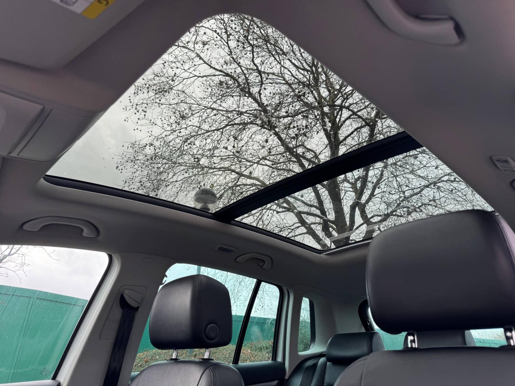 Volkswagen Tiguan 2.0 TDI BlueMotion Tech Match SUV 5dr Diesel DSG 4WD Euro 5 (s/s) (140 ps)