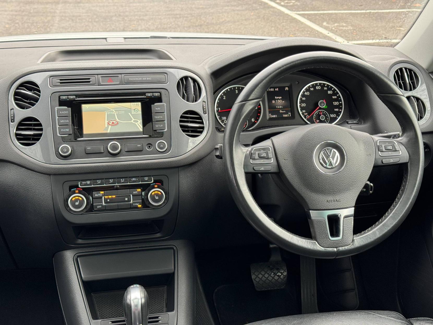 Volkswagen Tiguan 2.0 TDI BlueMotion Tech Match SUV 5dr Diesel DSG 4WD Euro 5 (s/s) (140 ps)