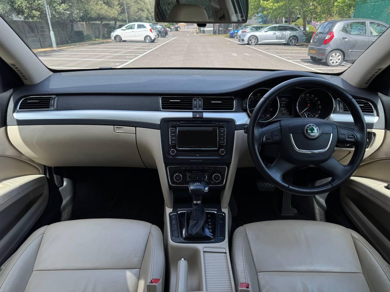 Skoda Superb 1.8 TSI Elegance Hatchback 5dr Petrol DSG Euro 5 (160 ps)