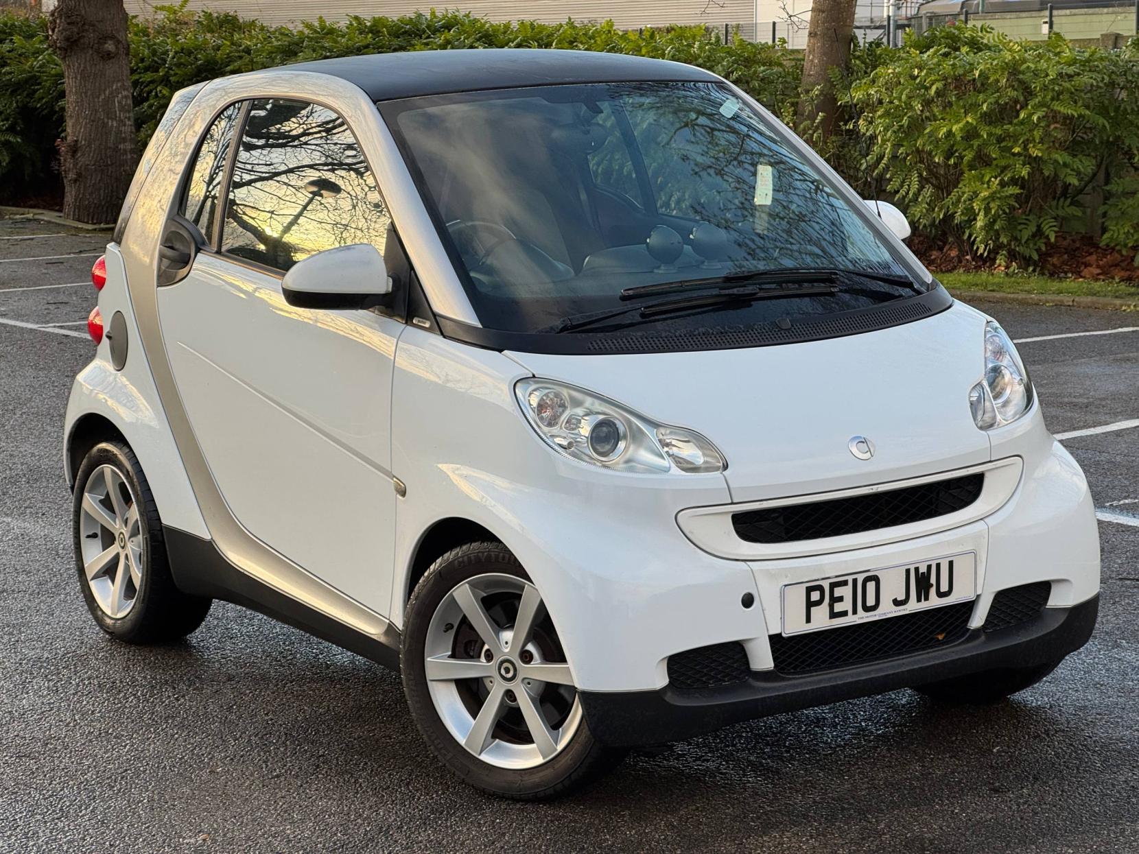 Smart fortwo 0.8 CDI Pulse Coupe 2dr Diesel SoftTouch Euro 5 (54 bhp)