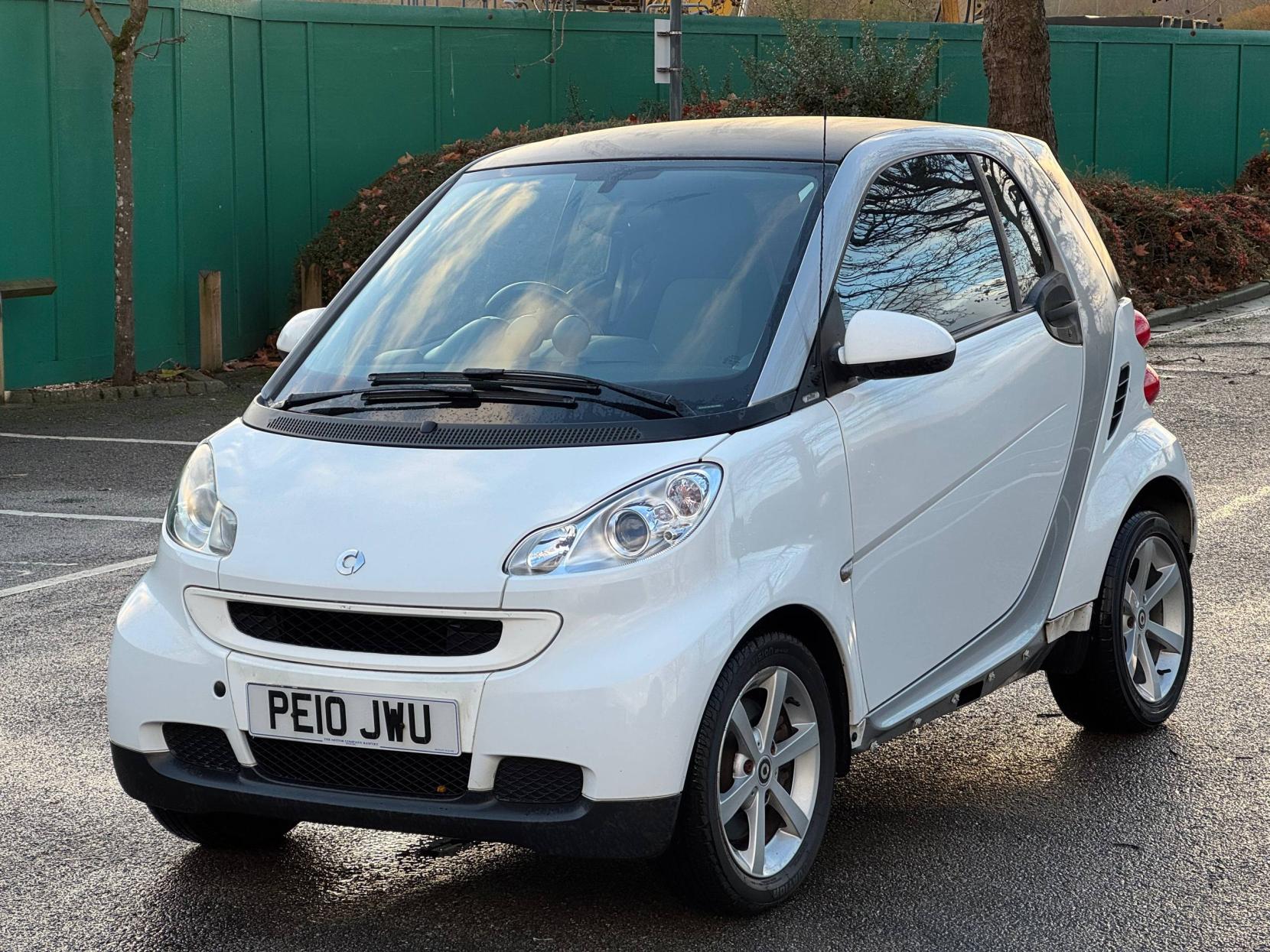 Smart fortwo 0.8 CDI Pulse Coupe 2dr Diesel SoftTouch Euro 5 (54 bhp)