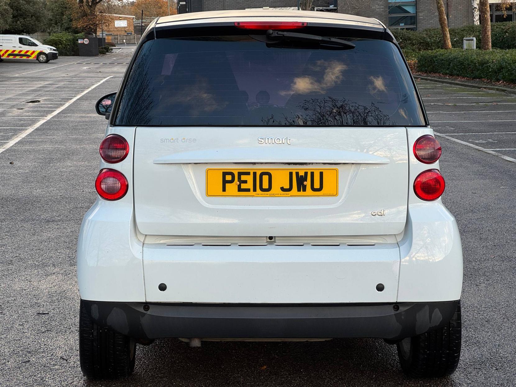 Smart fortwo 0.8 CDI Pulse Coupe 2dr Diesel SoftTouch Euro 5 (54 bhp)