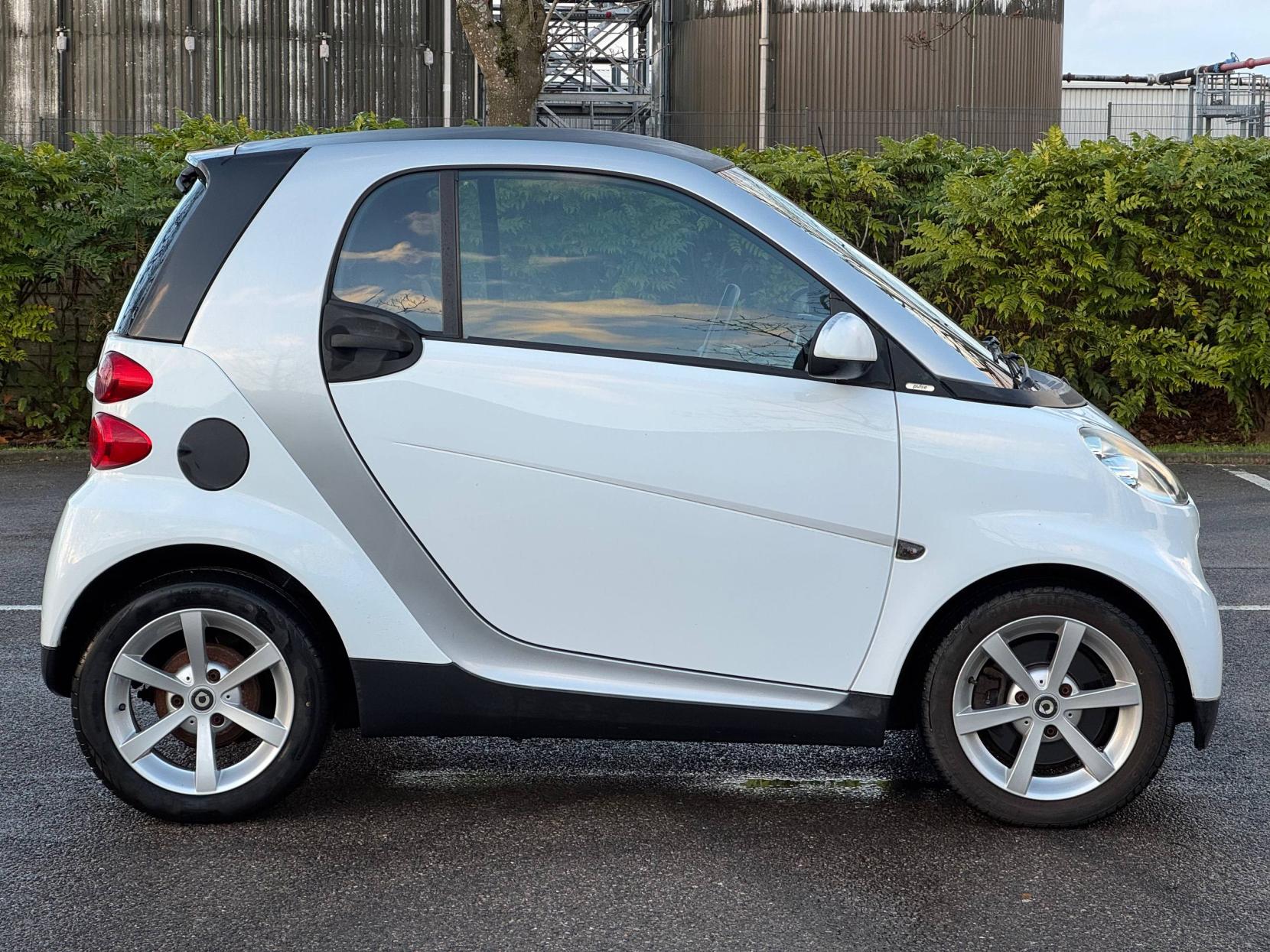 Smart fortwo 0.8 CDI Pulse Coupe 2dr Diesel SoftTouch Euro 5 (54 bhp)