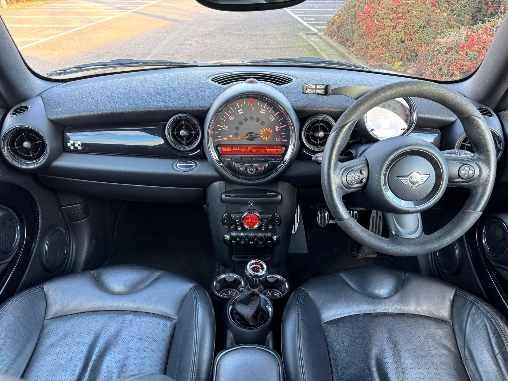 MINI Hatch 1.6 John Cooper Works Hatchback 3dr Petrol Manual Euro 5 (211 ps)