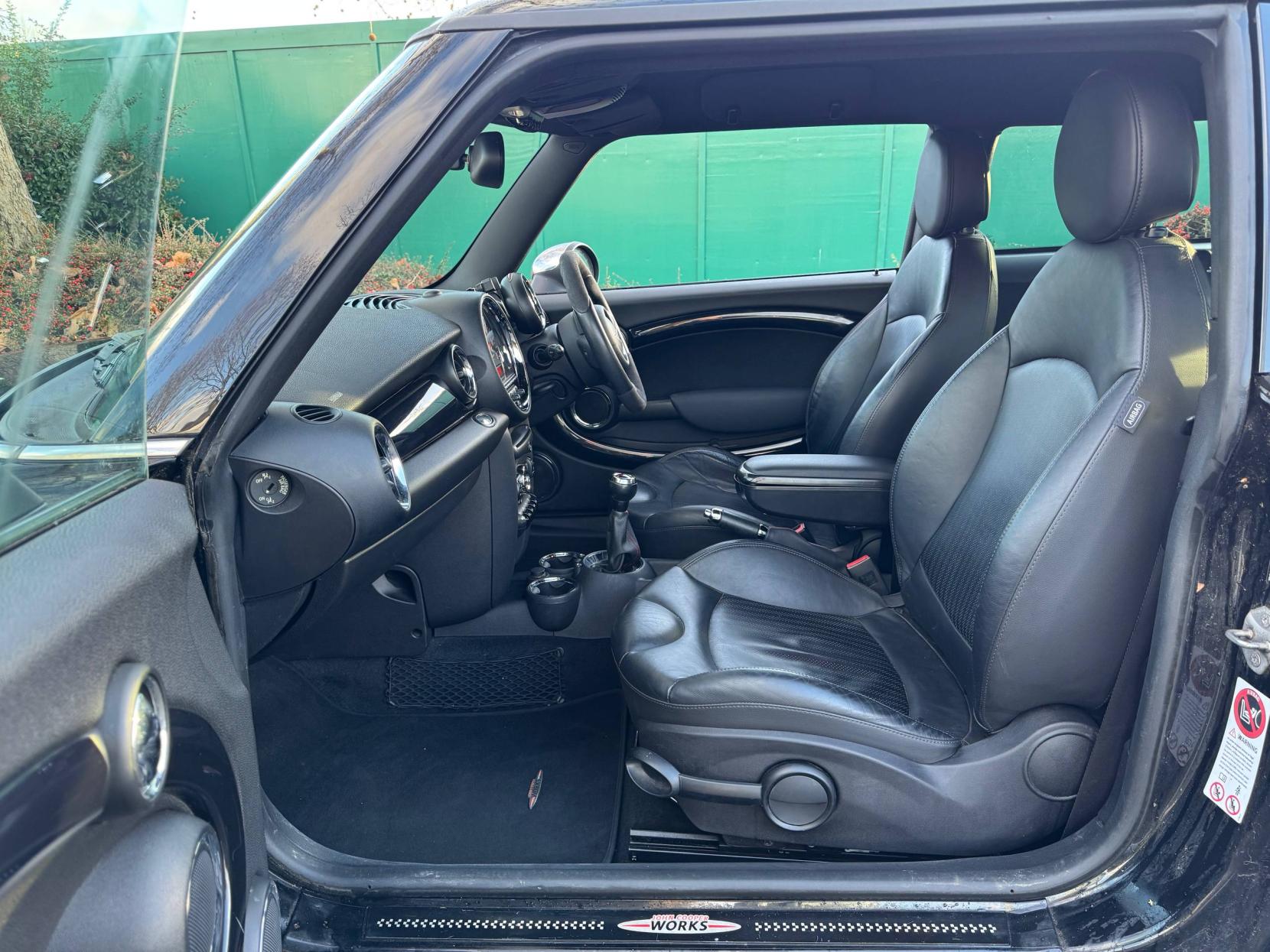 MINI Hatch 1.6 John Cooper Works Hatchback 3dr Petrol Manual Euro 5 (211 ps)