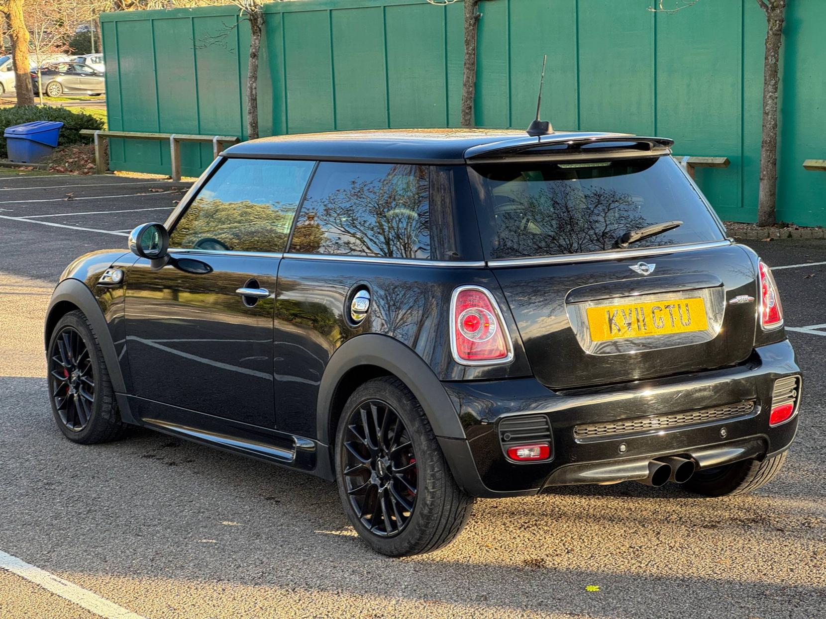MINI Hatch 1.6 John Cooper Works Hatchback 3dr Petrol Manual Euro 5 (211 ps)