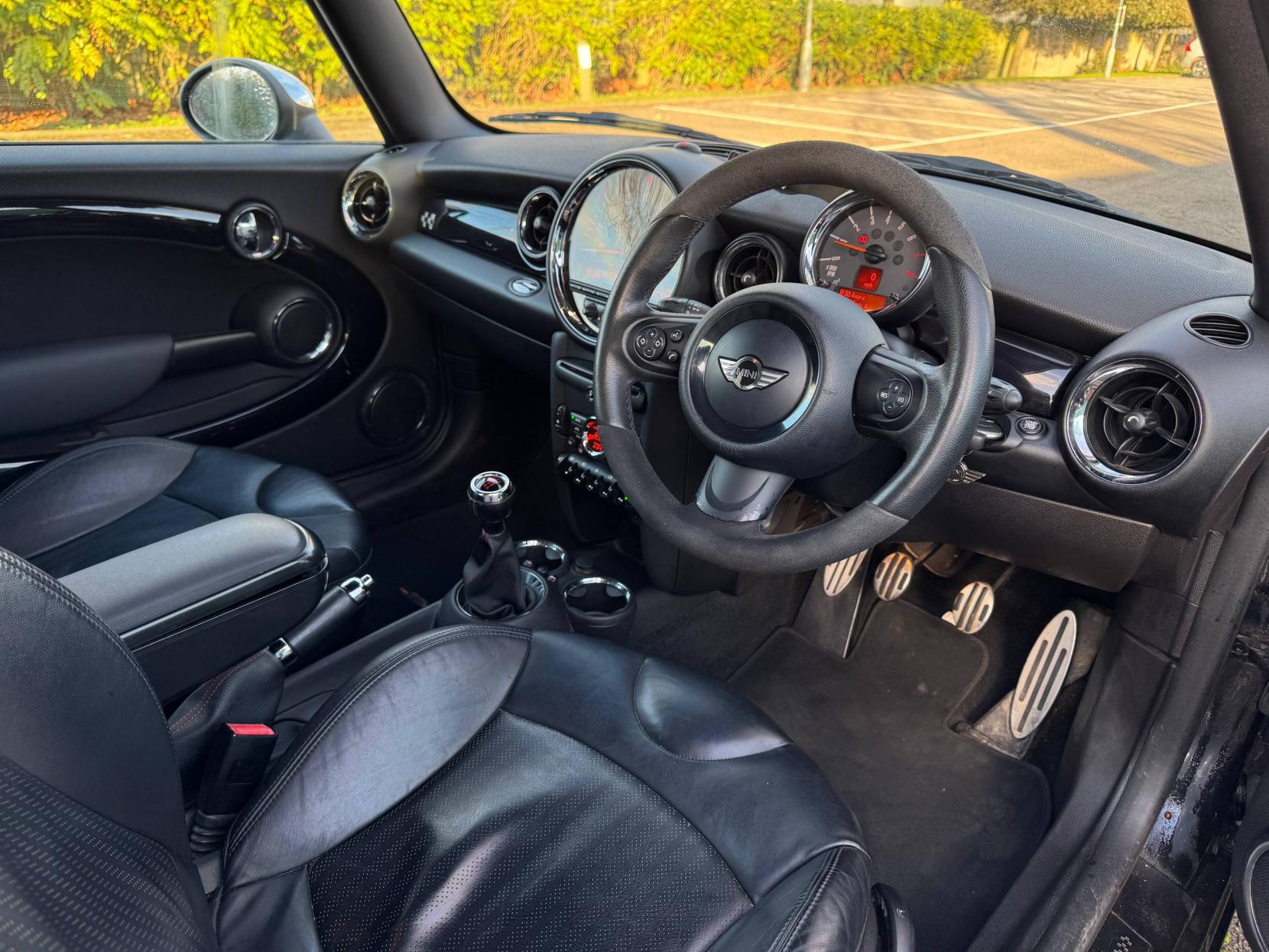 MINI Hatch 1.6 John Cooper Works Hatchback 3dr Petrol Manual Euro 5 (211 ps)