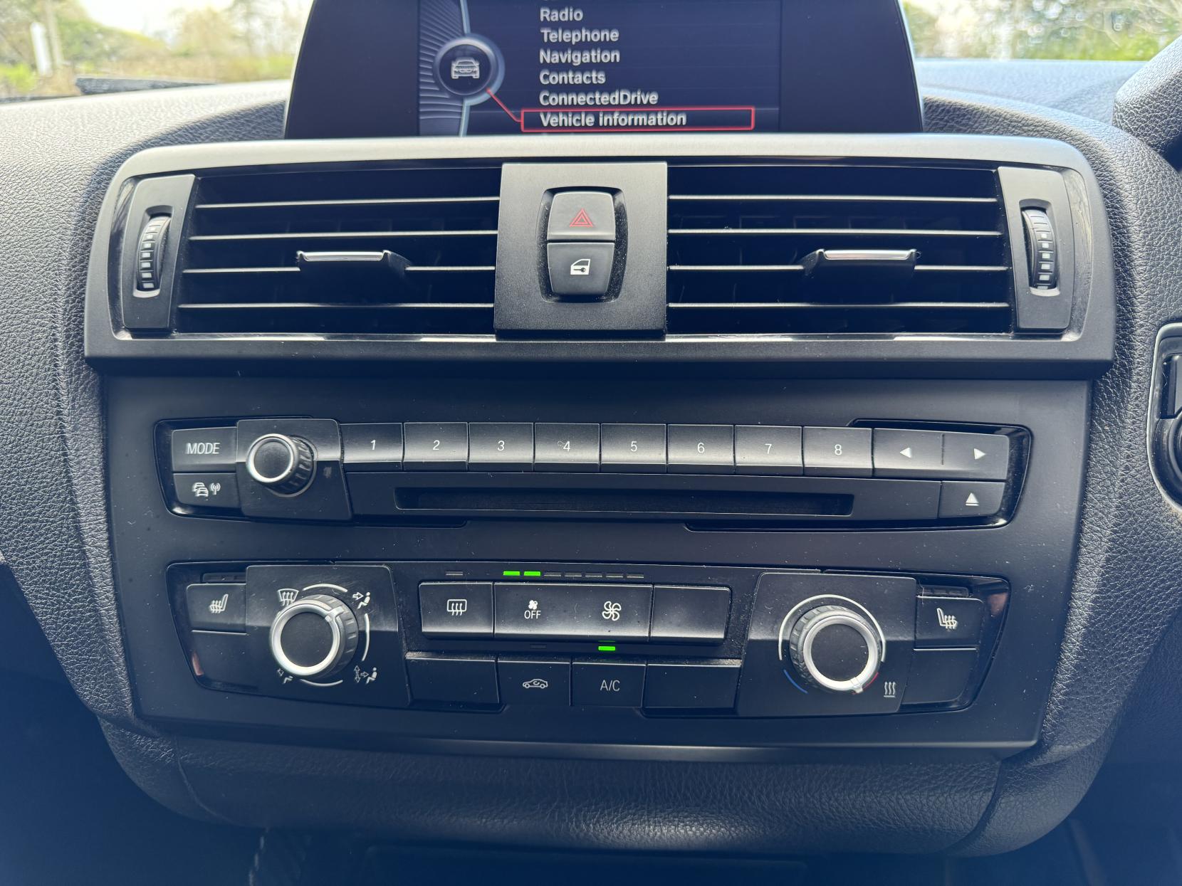 BMW 1 Series 1.6 116d ED EfficientDynamics Business Hatchback 5dr Diesel Manual Euro 5 (s/s) (116 ps)