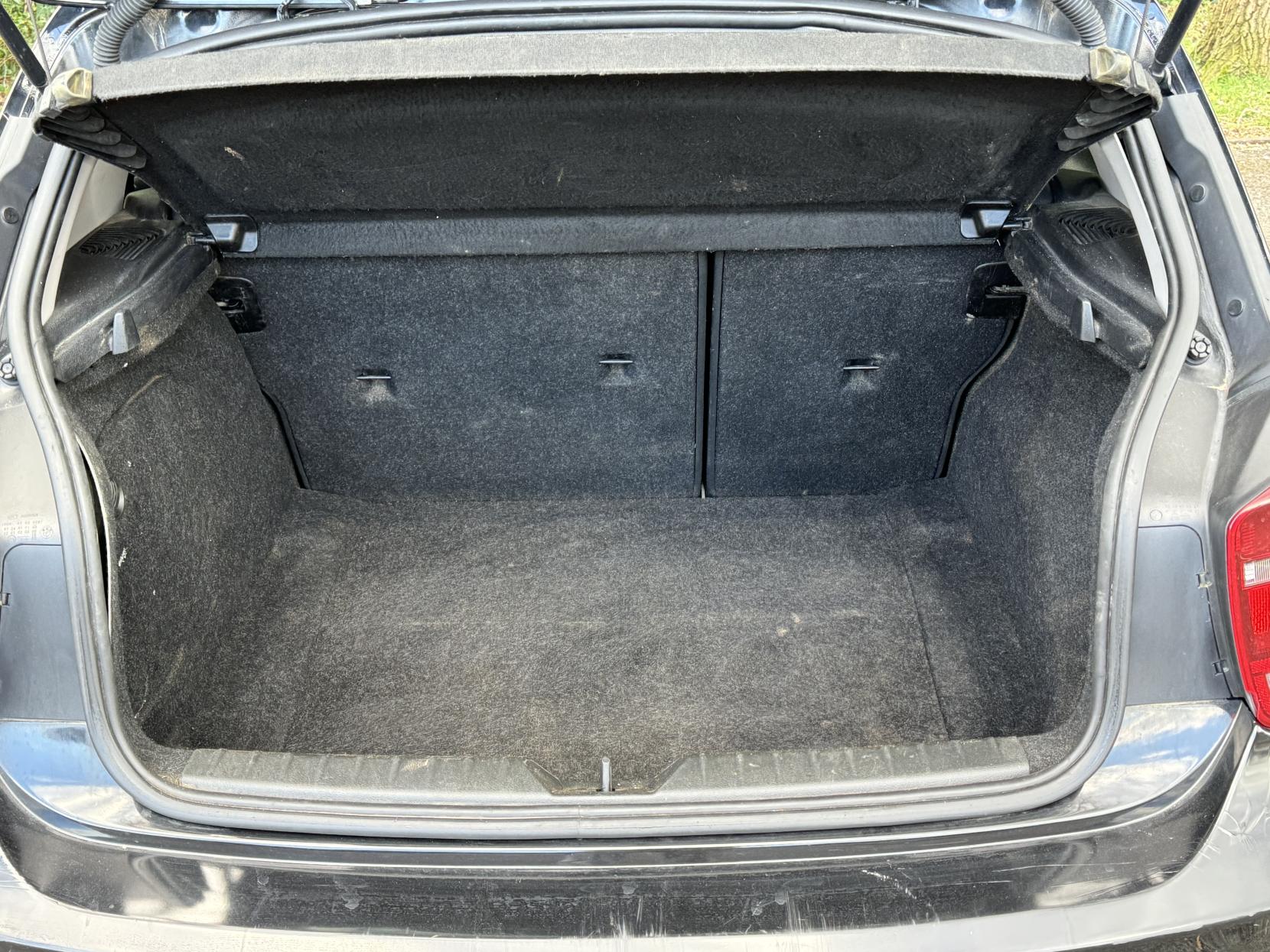 BMW 1 Series 1.6 116d ED EfficientDynamics Business Hatchback 5dr Diesel Manual Euro 5 (s/s) (116 ps)