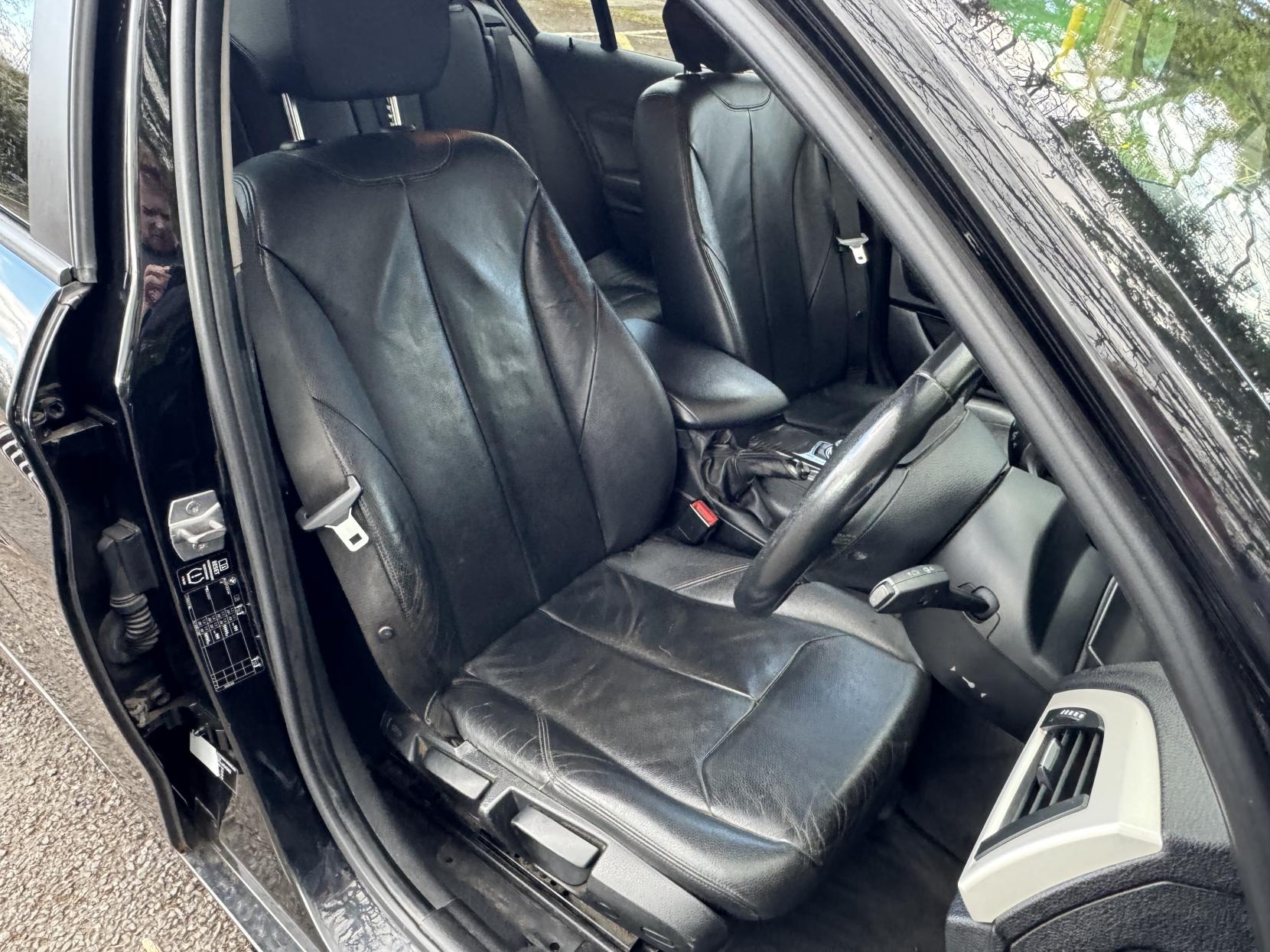 BMW 1 Series 1.6 116d ED EfficientDynamics Business Hatchback 5dr Diesel Manual Euro 5 (s/s) (116 ps)