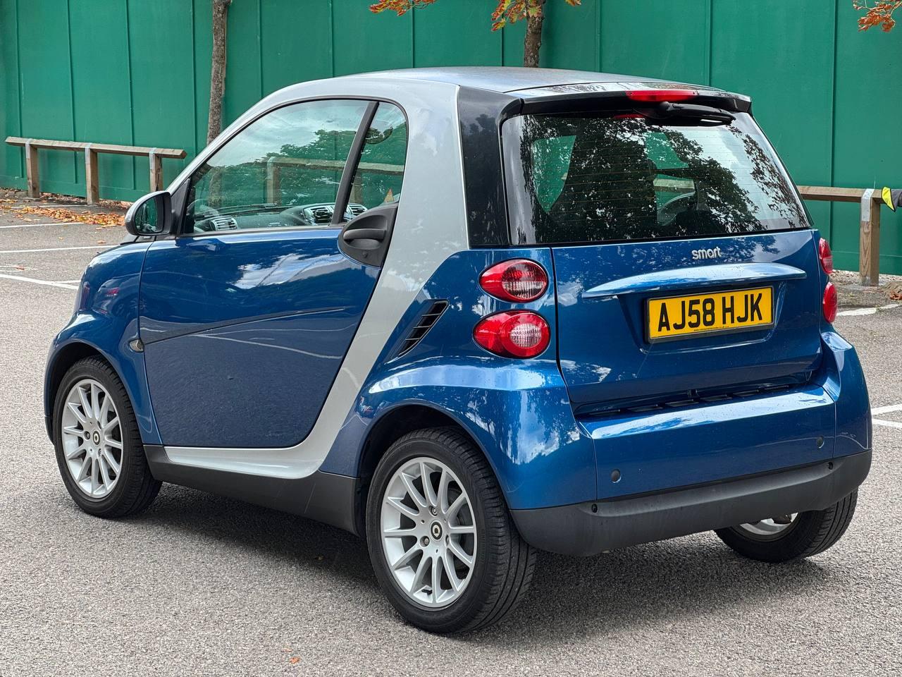 Smart fortwo 1.0 Passion Coupe 2dr Petrol Auto Euro 4 (71 bhp)