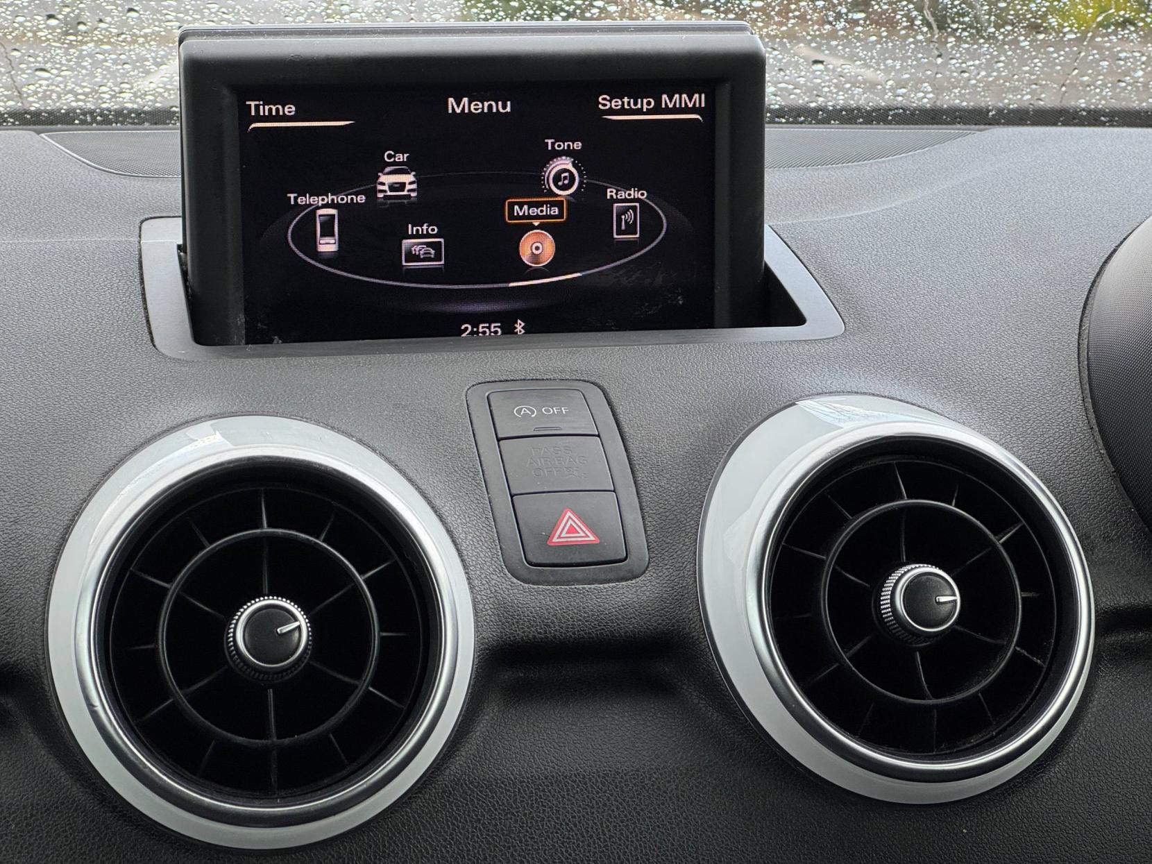 Audi A1 1.6 TDI SE Hatchback 3dr Diesel Manual Euro 5 (s/s) (105 ps)