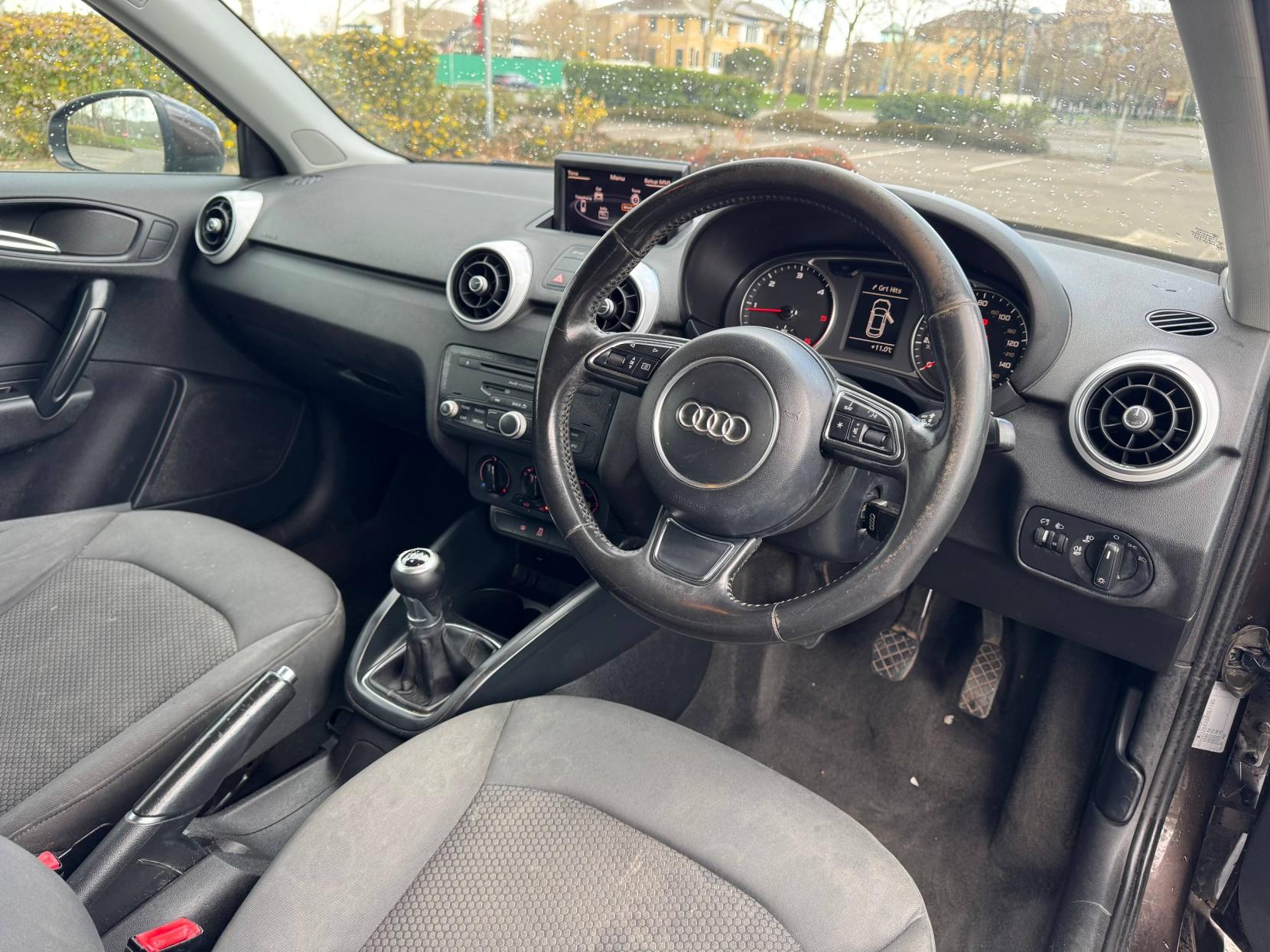 Audi A1 1.6 TDI SE Hatchback 3dr Diesel Manual Euro 5 (s/s) (105 ps)