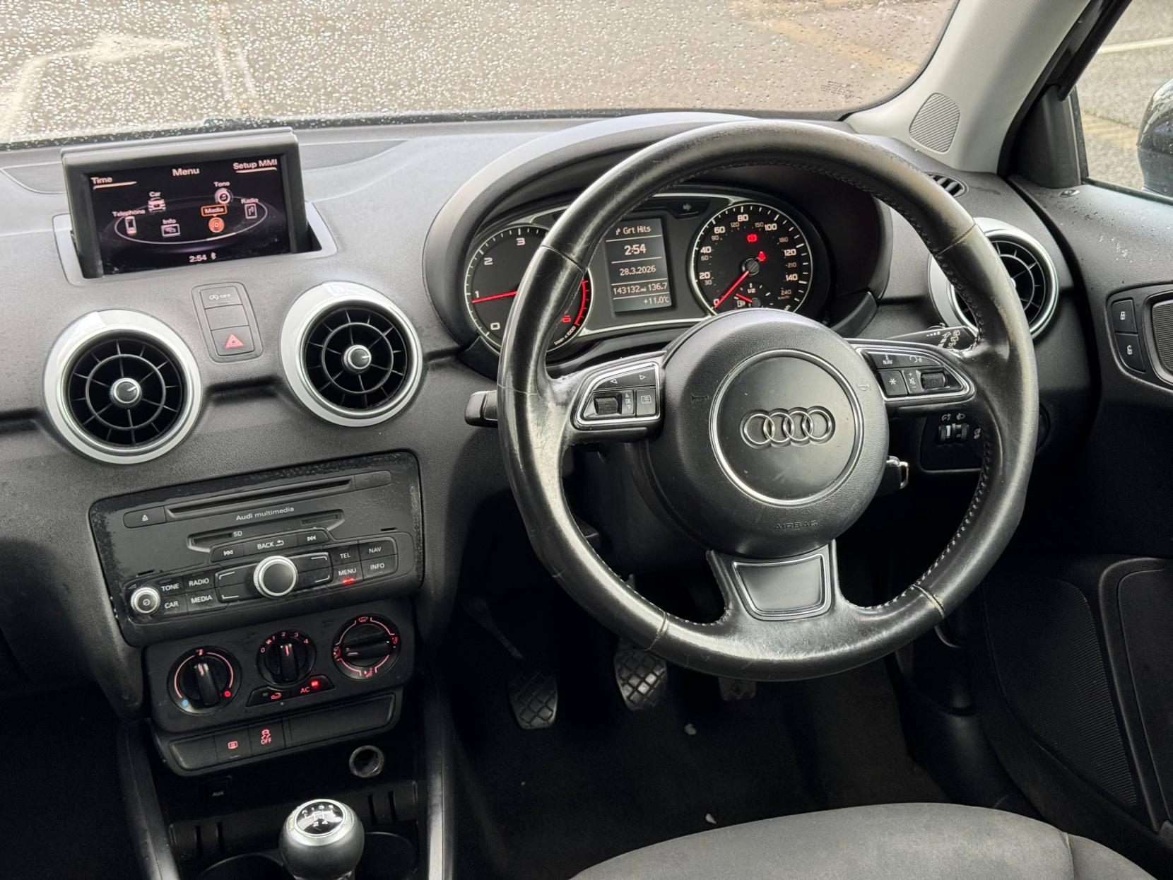 Audi A1 1.6 TDI SE Hatchback 3dr Diesel Manual Euro 5 (s/s) (105 ps)