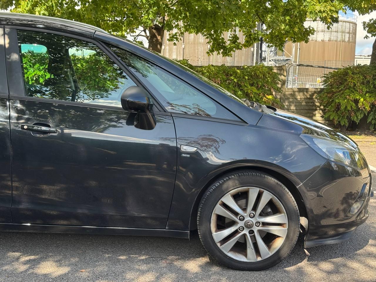 Vauxhall Zafira Tourer 2.0 CDTi SRi MPV 5dr Diesel Manual Euro 5 (130 ps)
