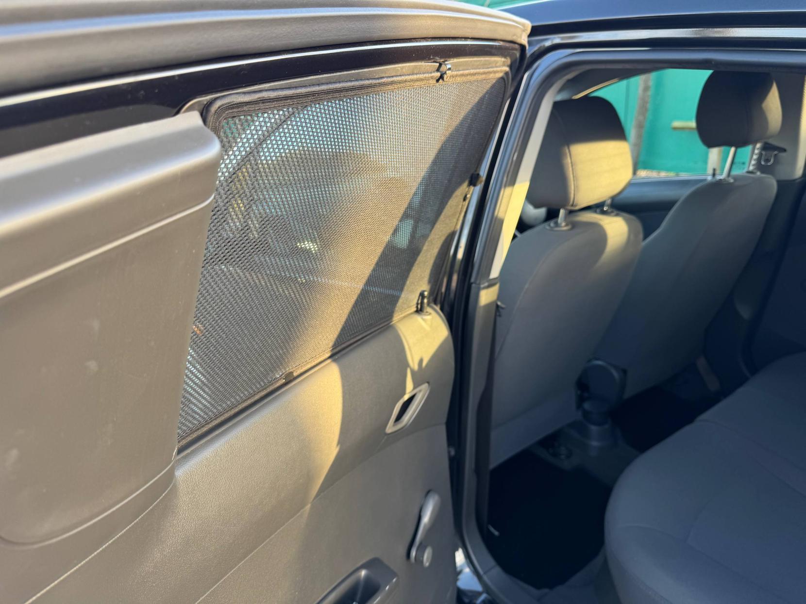 Chevrolet Spark 1.0i + Hatchback 5dr Petrol Manual Euro 5 (68 ps)