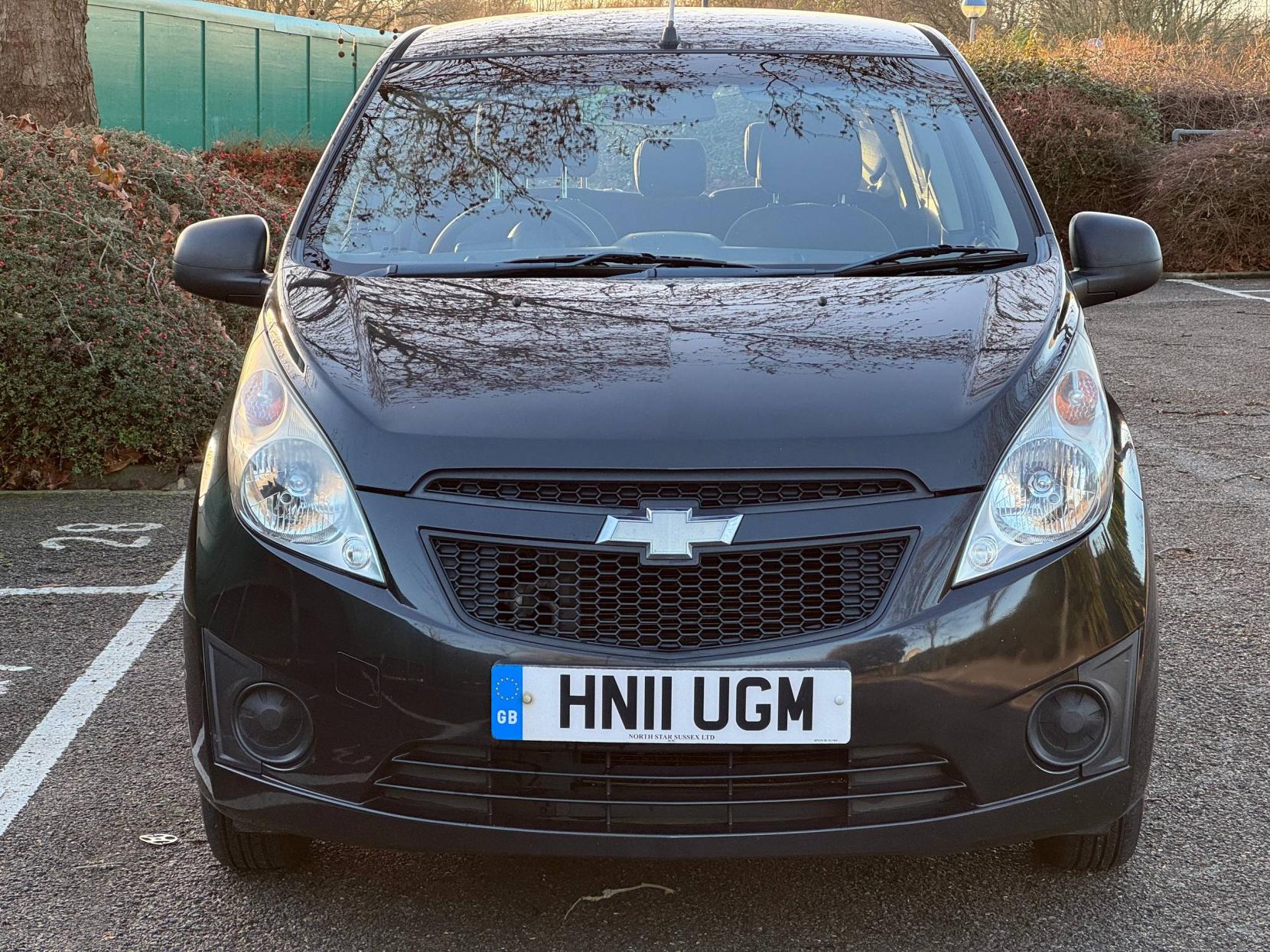 Chevrolet Spark 1.0i + Hatchback 5dr Petrol Manual Euro 5 (68 ps)