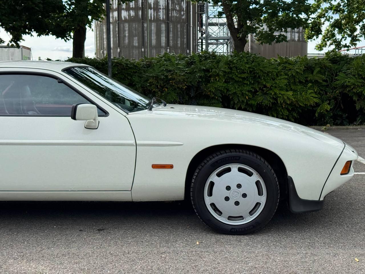 Porsche 928 4.7 S Coupe 2dr Petrol Automatic (300 bhp)