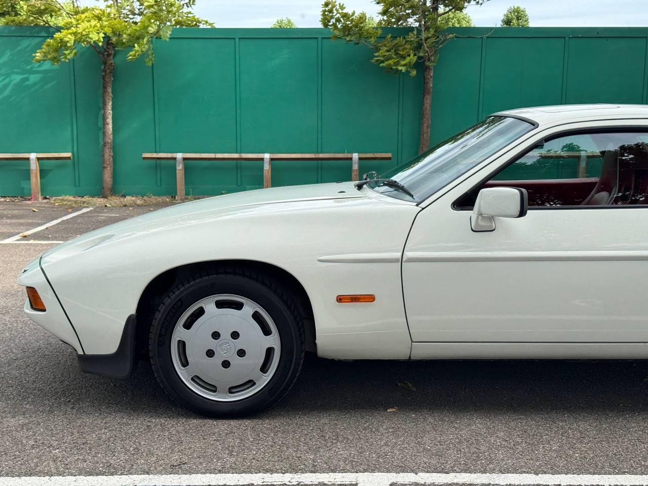 Porsche 928 4.7 S Coupe 2dr Petrol Automatic (300 bhp)