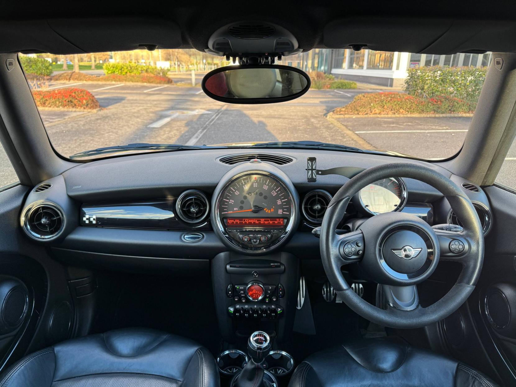 MINI Hatch 1.6 John Cooper Works Hatchback 3dr Petrol Manual Euro 5 (211 ps)