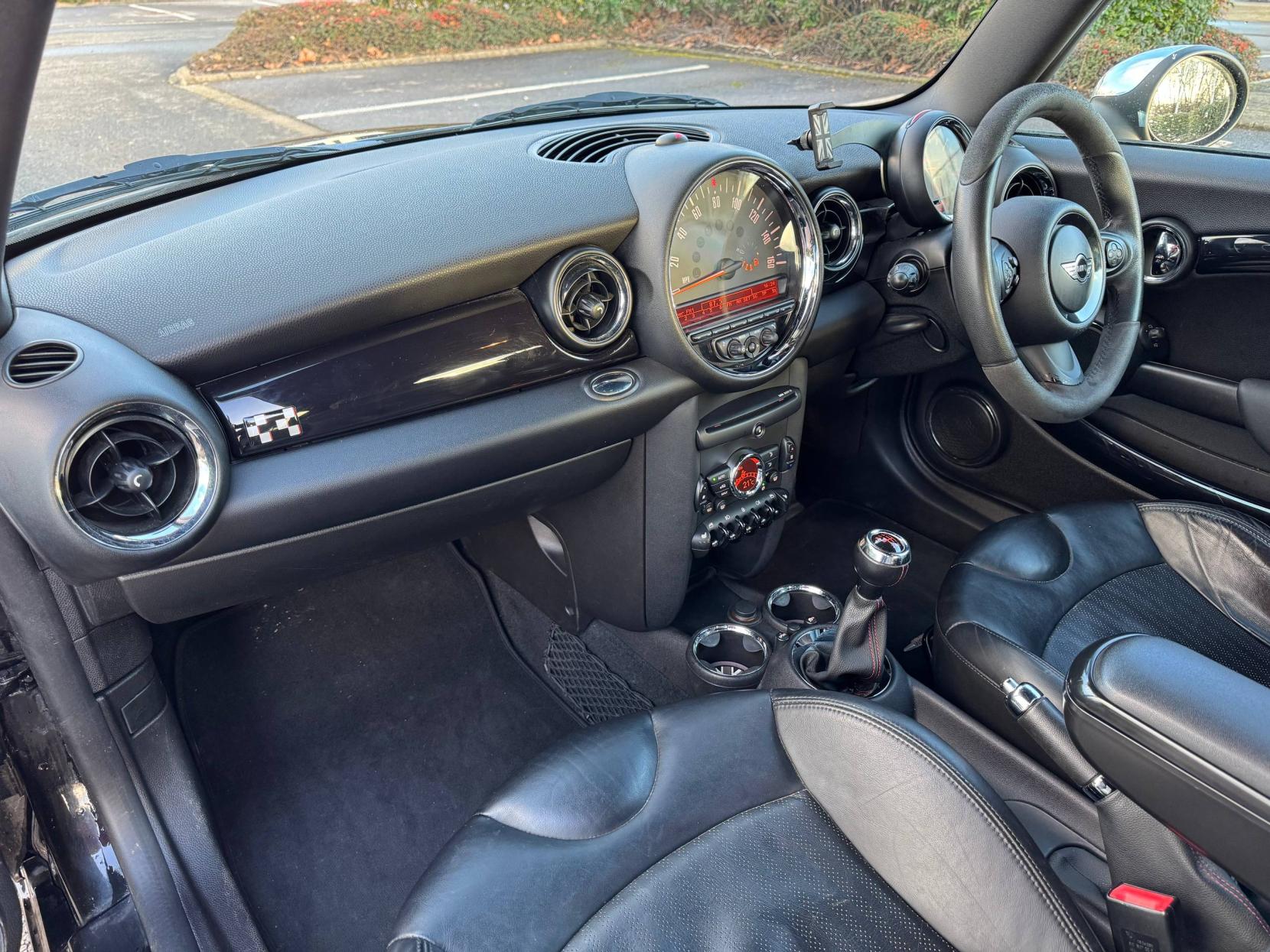 MINI Hatch 1.6 John Cooper Works Hatchback 3dr Petrol Manual Euro 5 (211 ps)