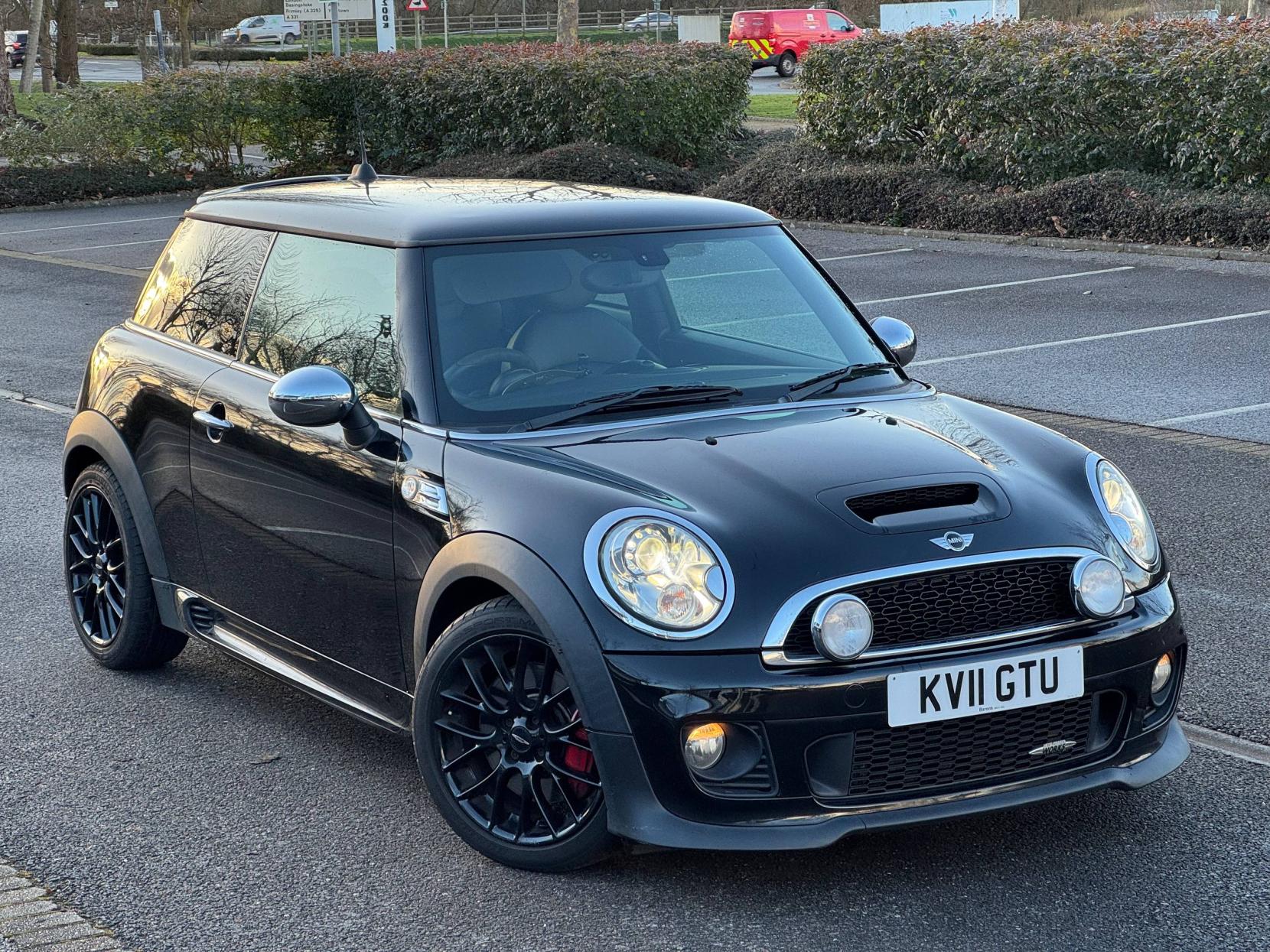 MINI Hatch 1.6 John Cooper Works Hatchback 3dr Petrol Manual Euro 5 (211 ps)