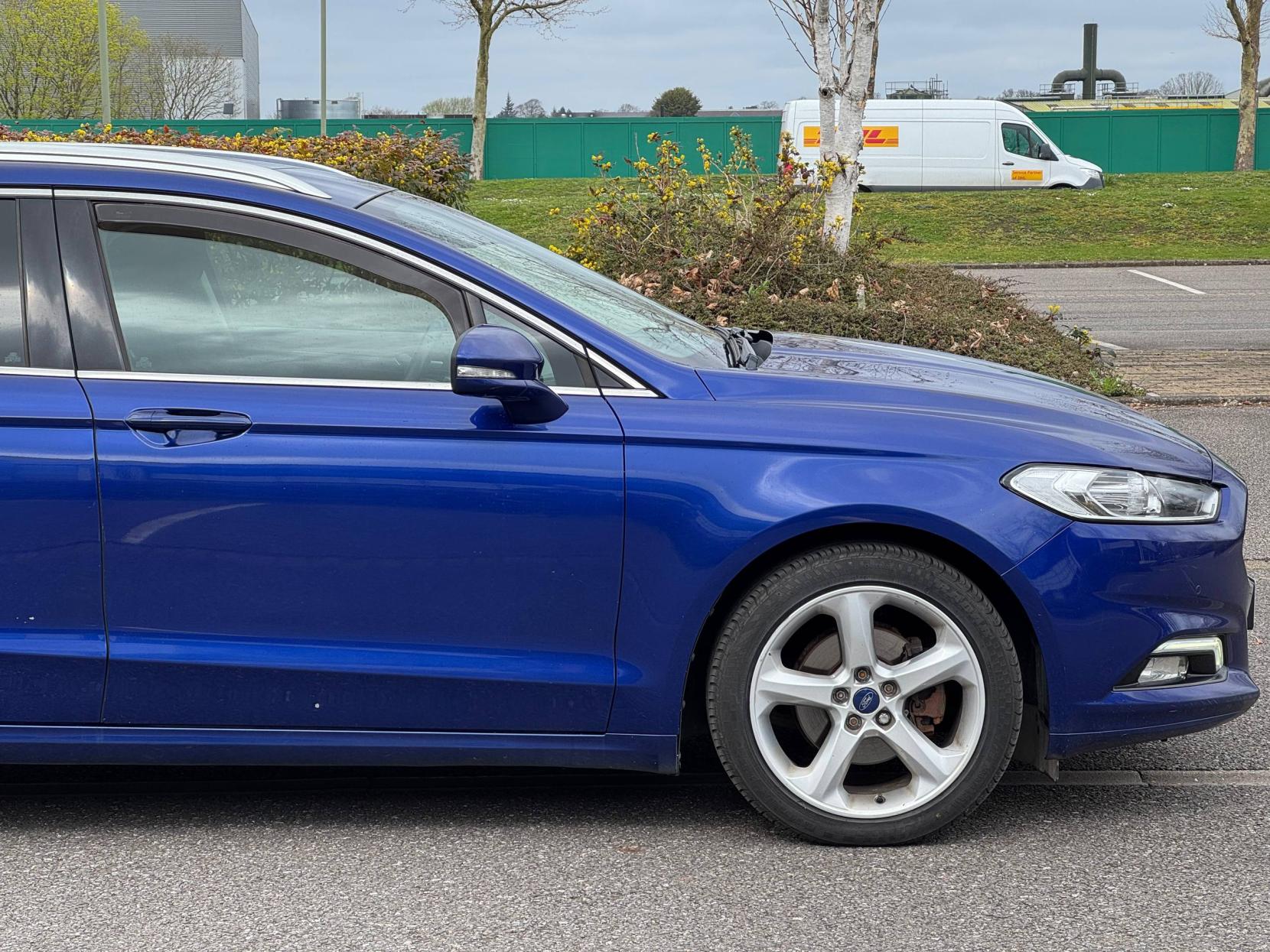 Ford Mondeo 2.0 TDCi Titanium Estate 5dr Diesel Powershift Euro 6 (s/s) (180 ps)