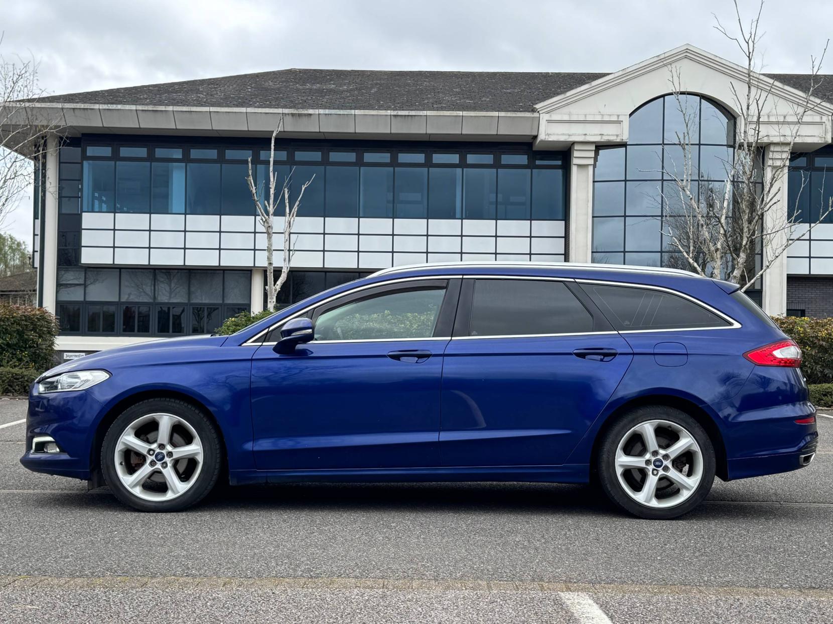 Ford Mondeo 2.0 TDCi Titanium Estate 5dr Diesel Powershift Euro 6 (s/s) (180 ps)