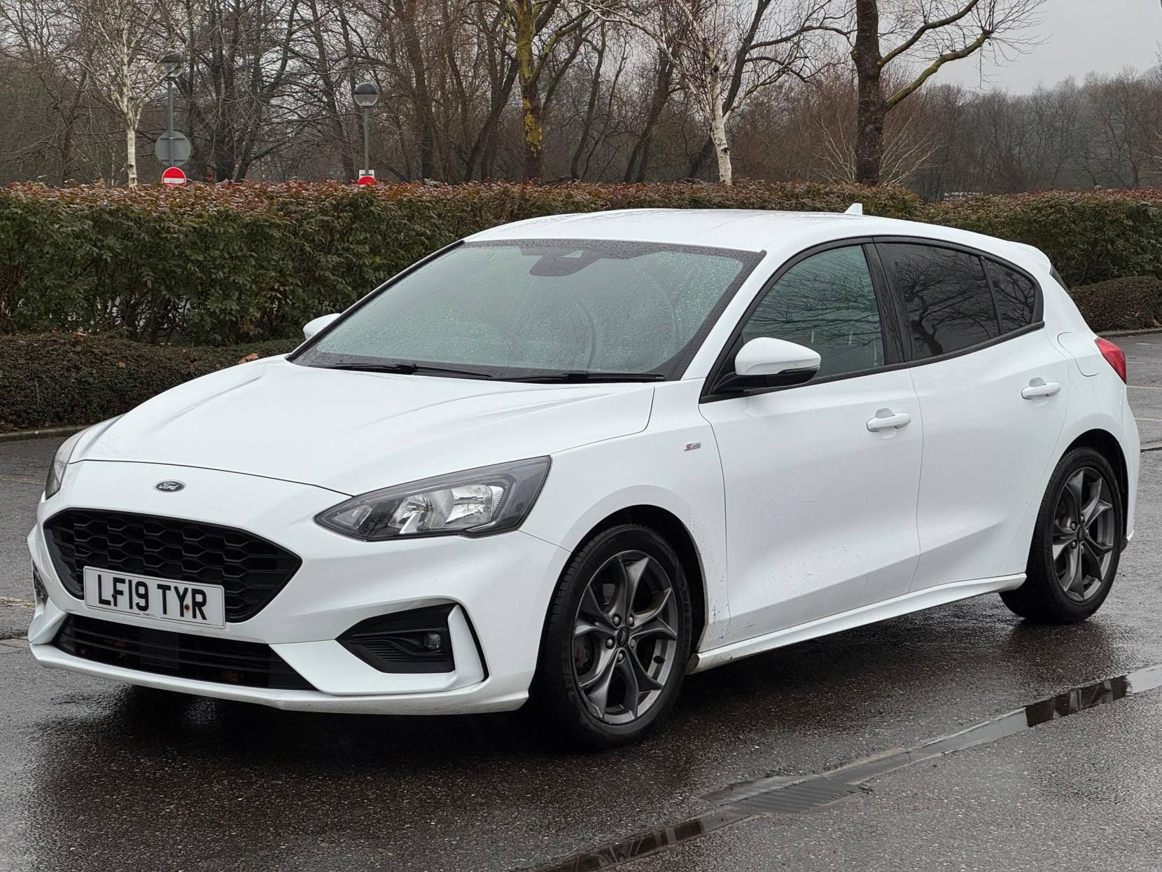 Ford Focus 1.0T EcoBoost ST-Line Hatchback 5dr Petrol Manual Euro 6 (s/s) (125 ps)