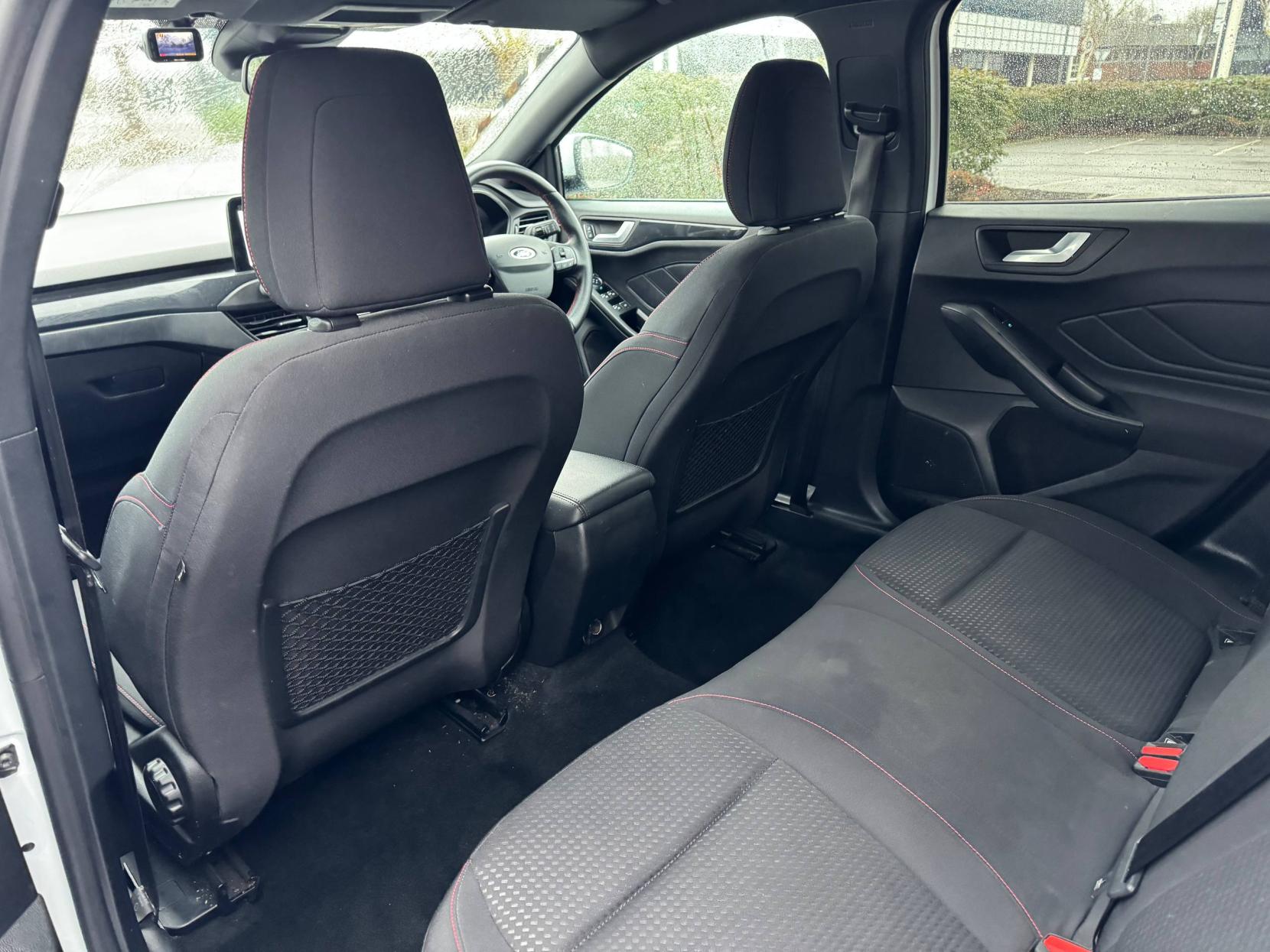 Ford Focus 1.0T EcoBoost ST-Line Hatchback 5dr Petrol Manual Euro 6 (s/s) (125 ps)