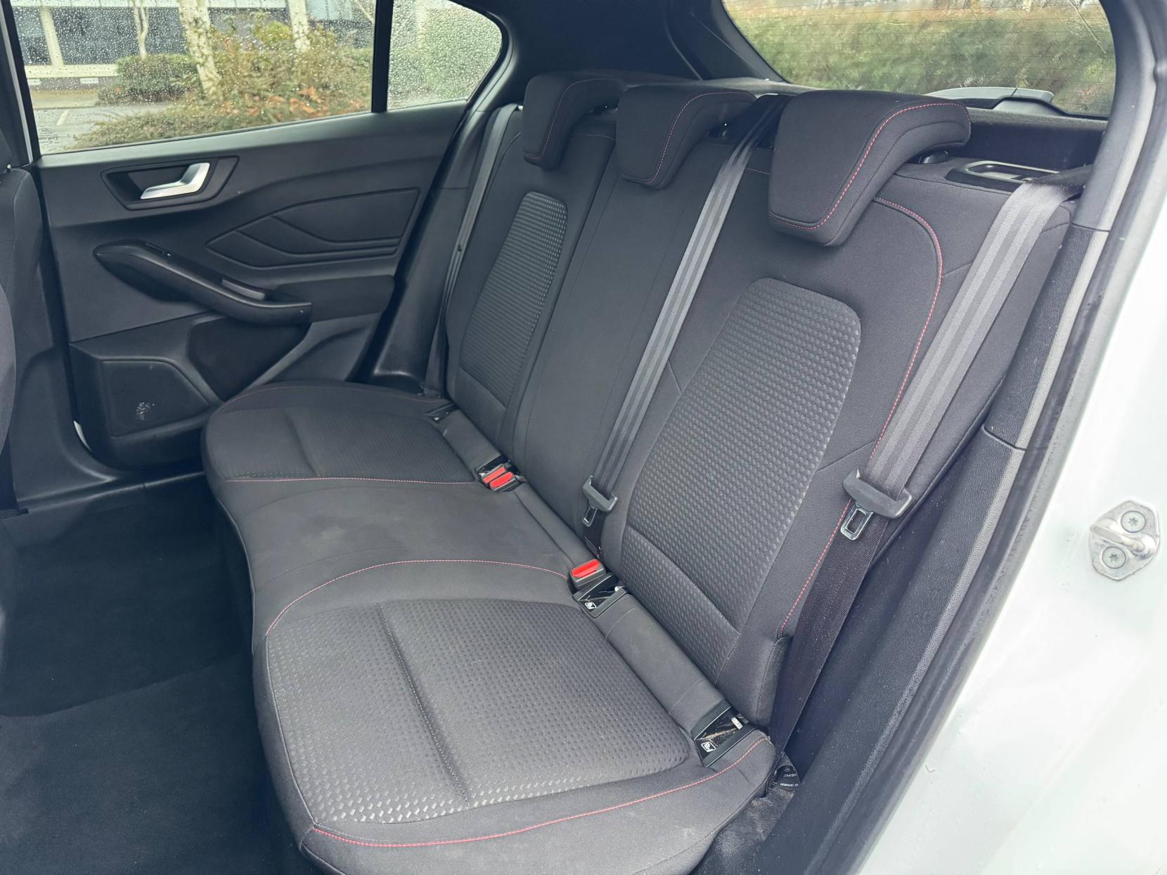 Ford Focus 1.0T EcoBoost ST-Line Hatchback 5dr Petrol Manual Euro 6 (s/s) (125 ps)