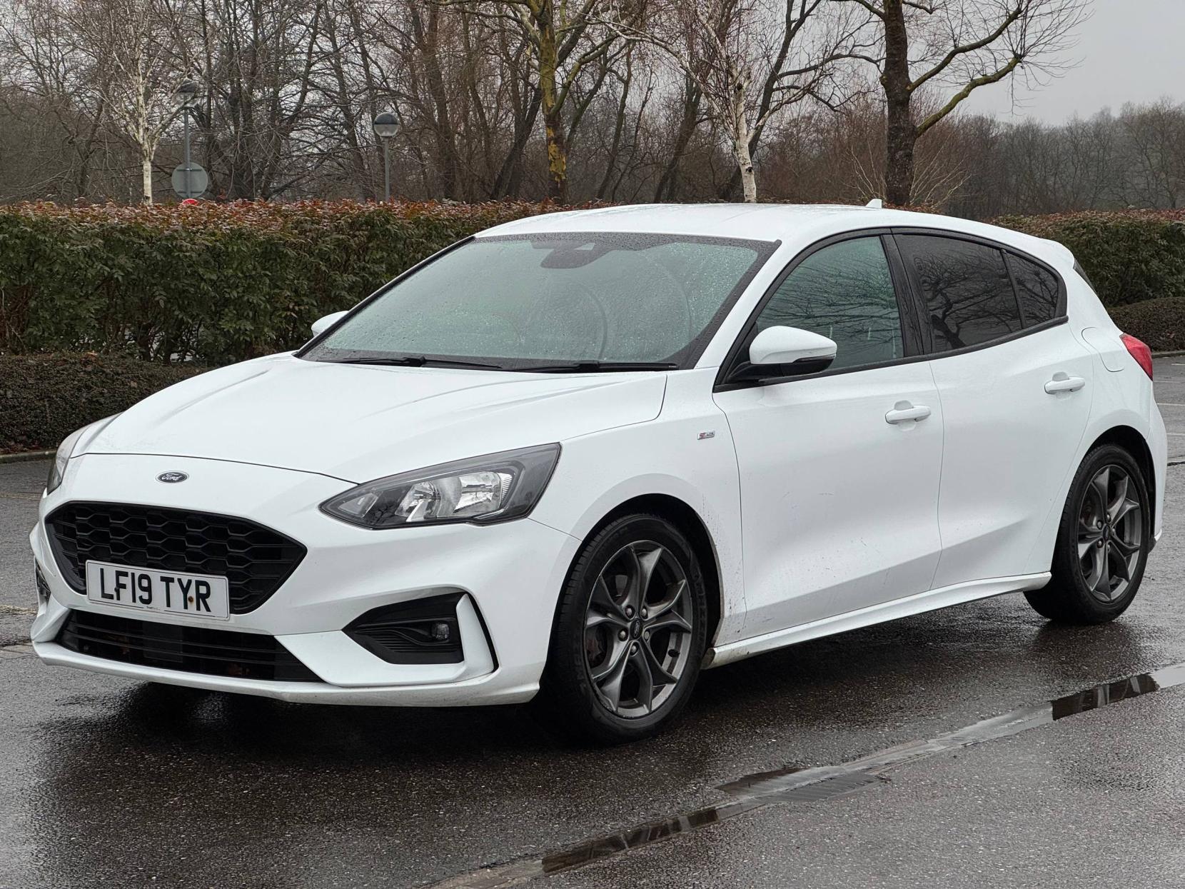 Ford Focus 1.0T EcoBoost ST-Line Hatchback 5dr Petrol Manual Euro 6 (s/s) (125 ps)