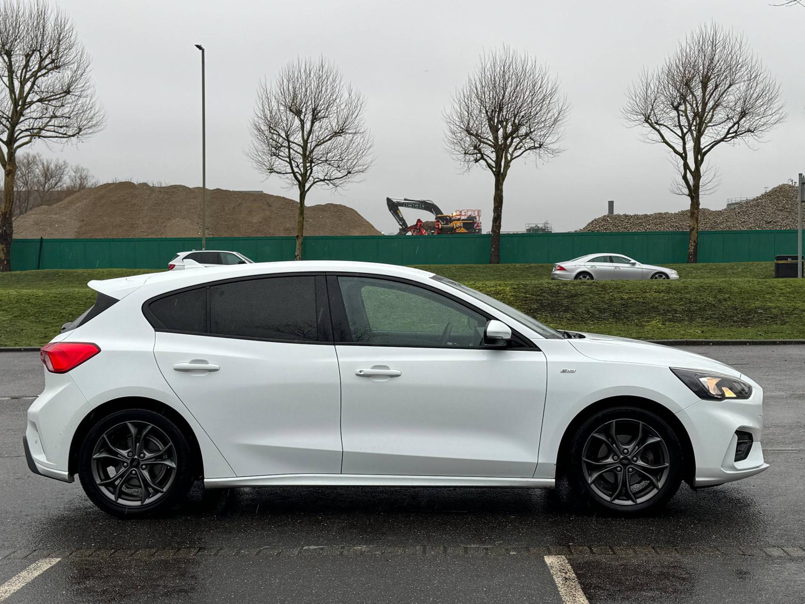 Ford Focus 1.0T EcoBoost ST-Line Hatchback 5dr Petrol Manual Euro 6 (s/s) (125 ps)