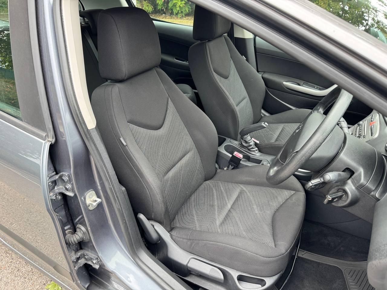 Peugeot 308 1.4 VTi S Hatchback 5dr Petrol Manual (149 g/km, 98 bhp)
