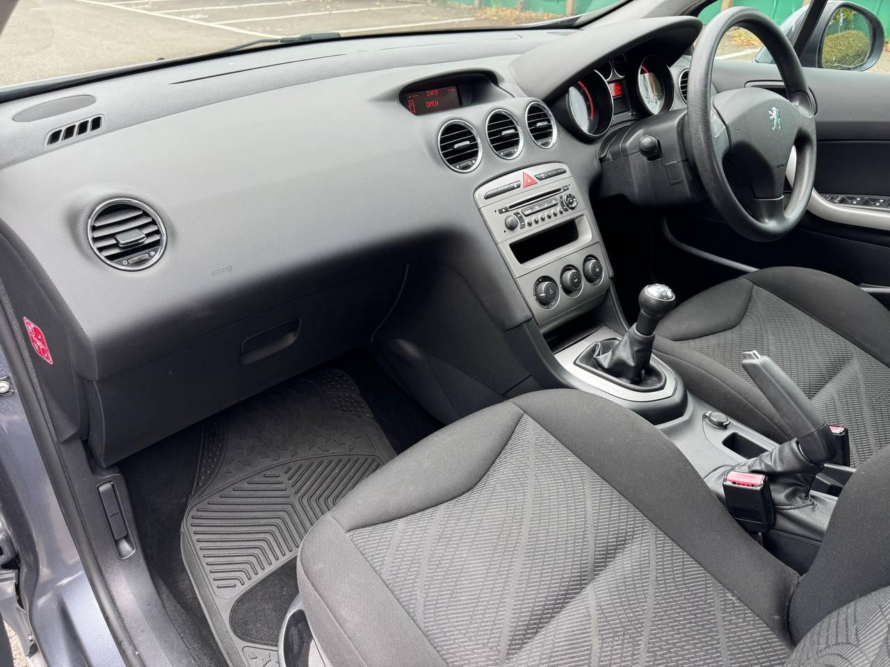 Peugeot 308 1.4 VTi S Hatchback 5dr Petrol Manual (149 g/km, 98 bhp)